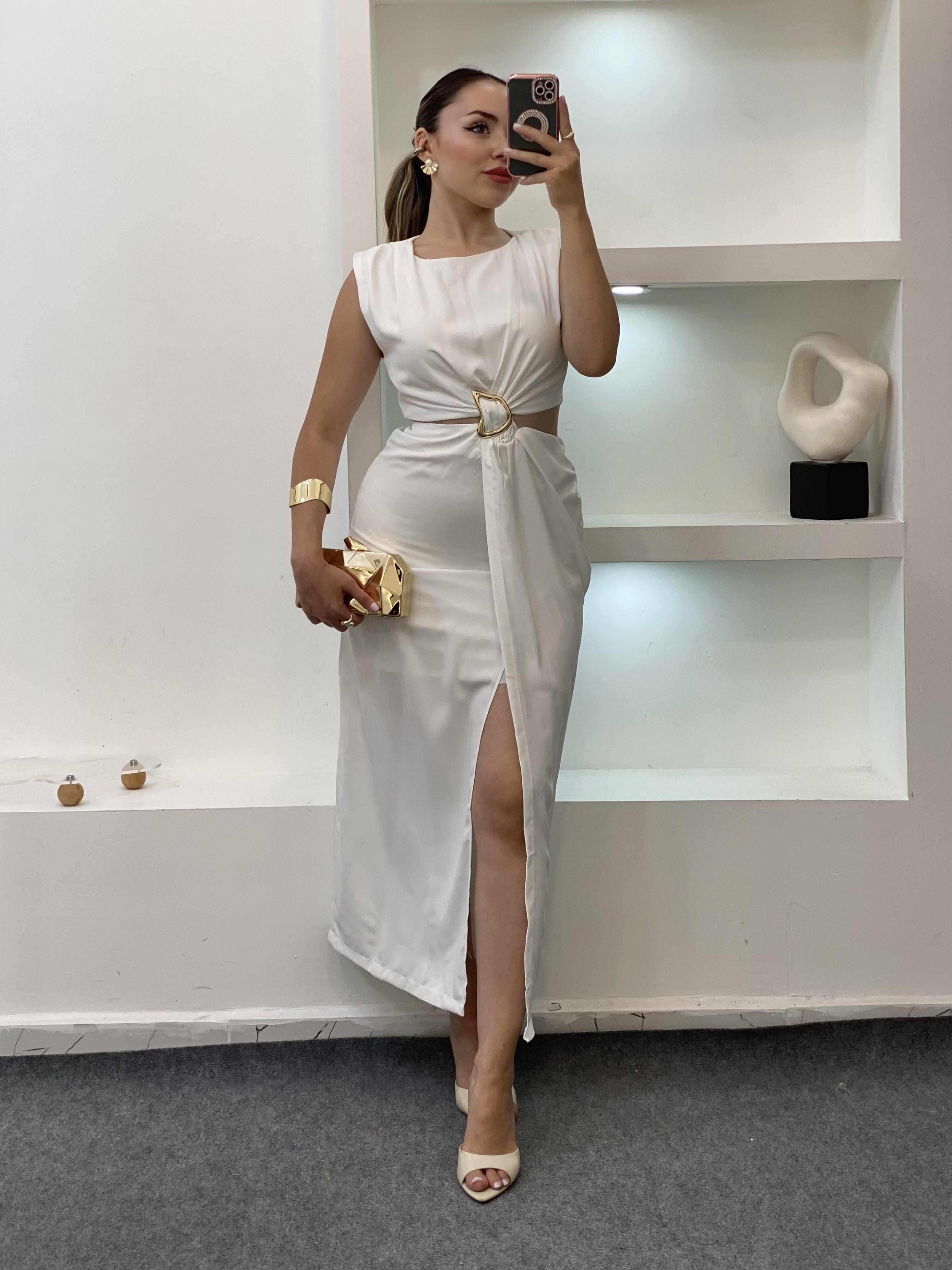 Q Marka Beyaz Beli Mini Dekolteli Elbise