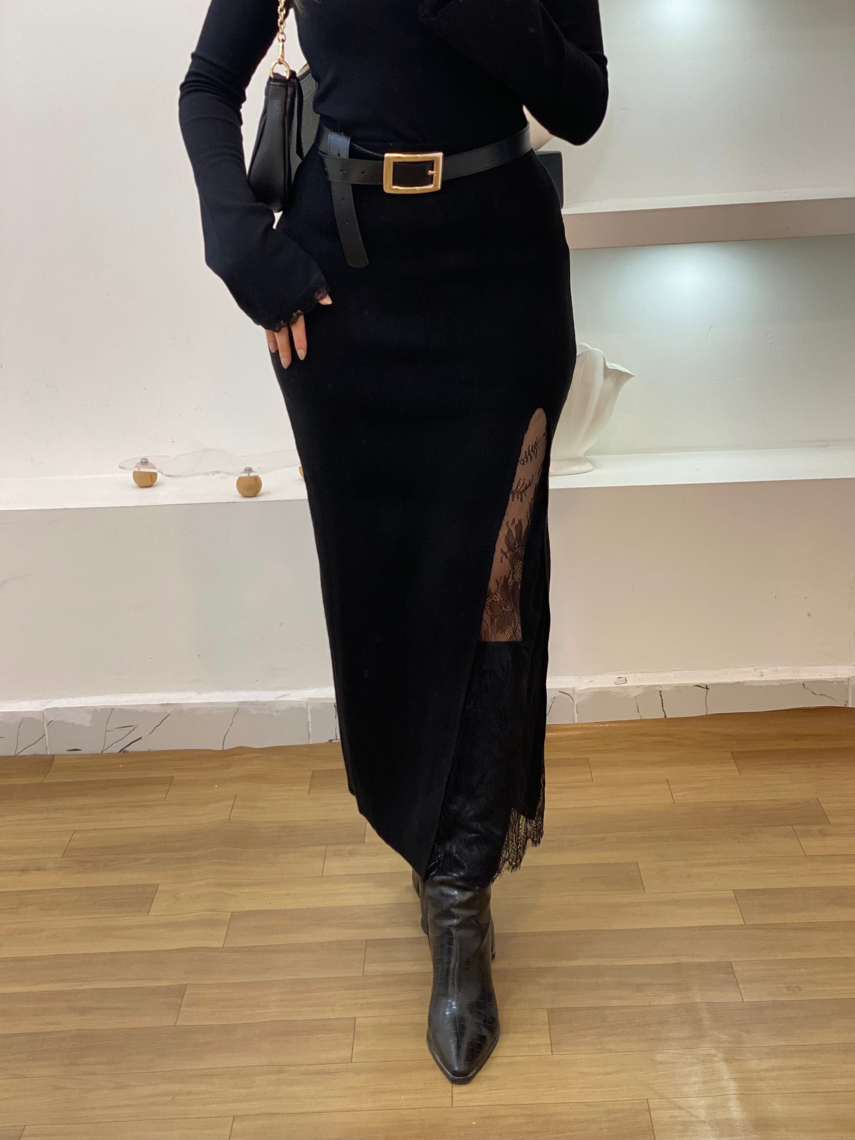 Q Marka Siyah Dantel Detaylı Triko Etek