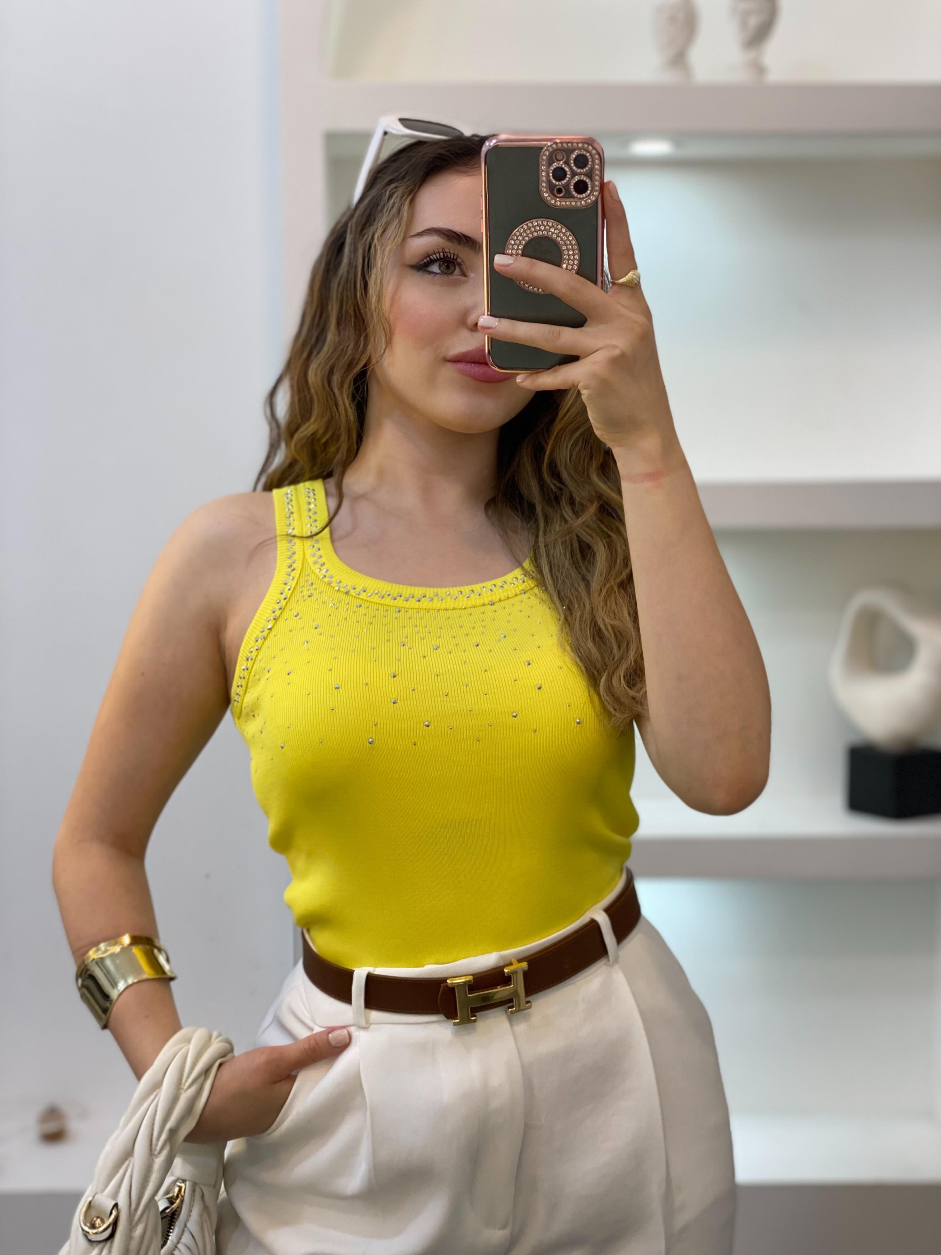 Sarı Önü Parıltılı Taşlı Kalın Askılı Triko Bluz