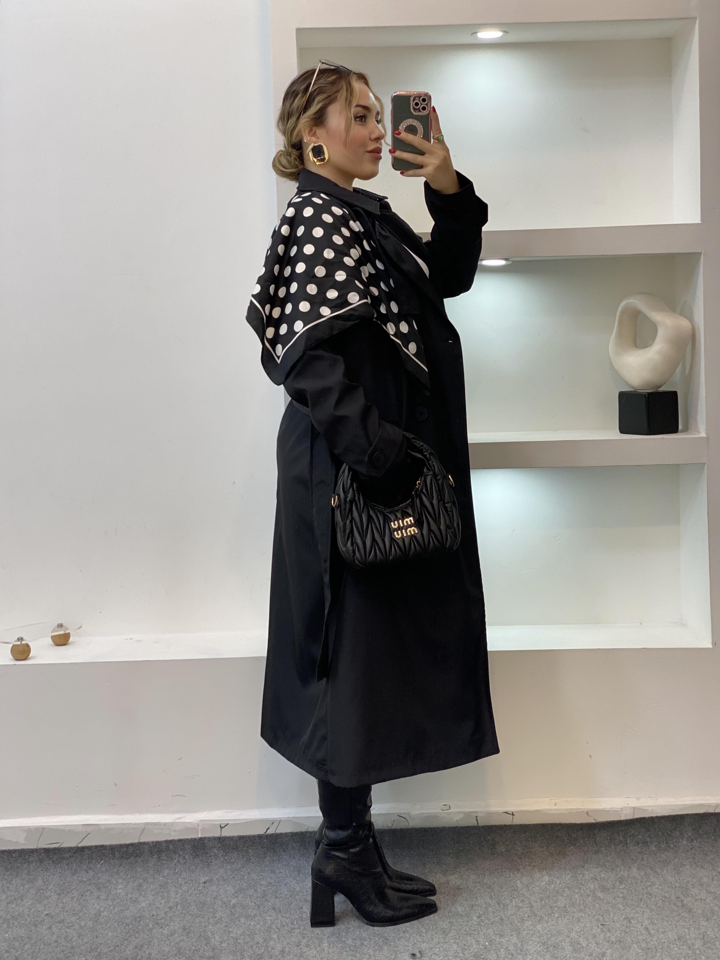 Siyah Apoletli Su Geçirmez Model Maxi Boy Trenç