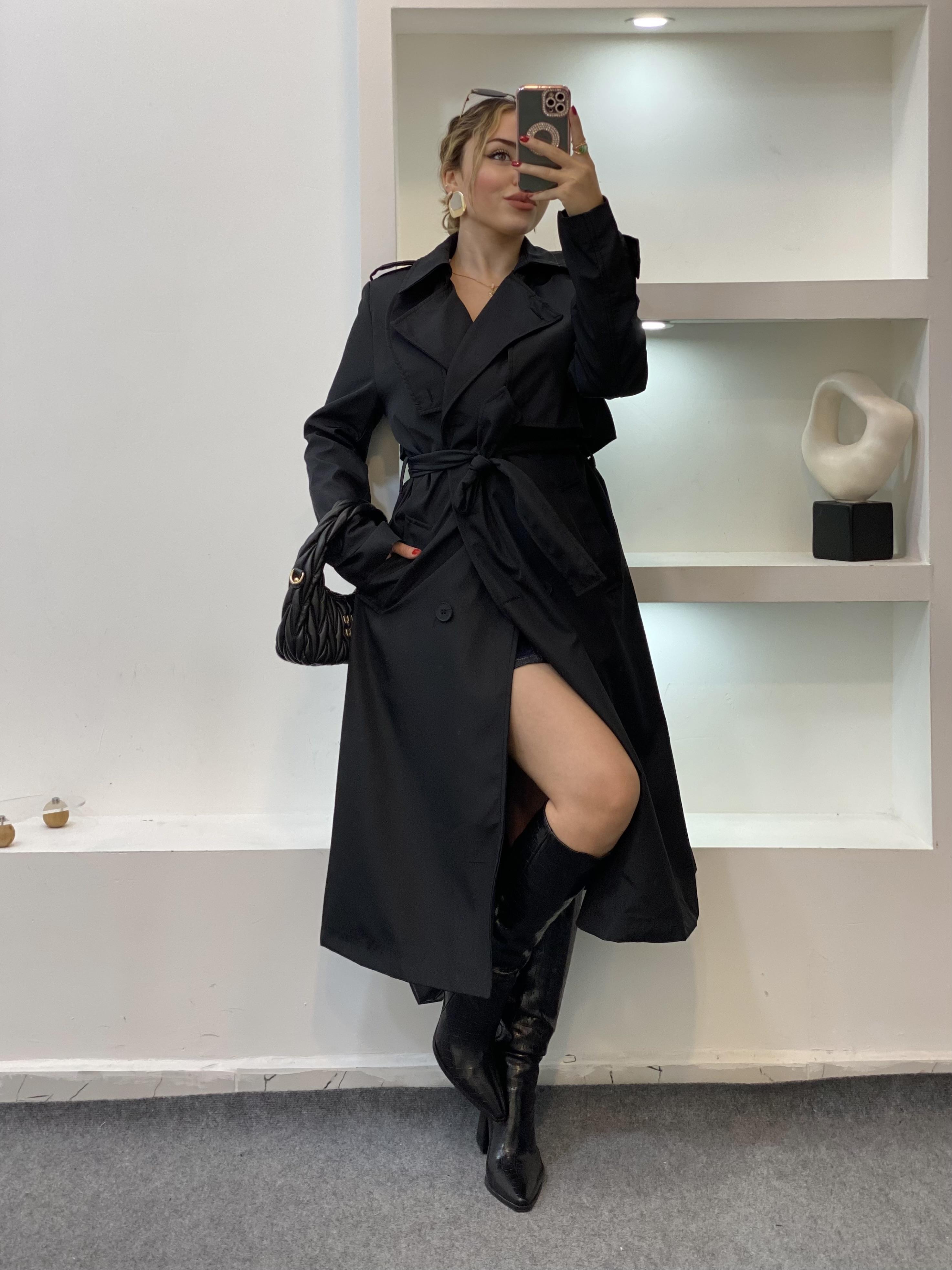 Siyah Apoletli Su Geçirmez Model Maxi Boy Trenç