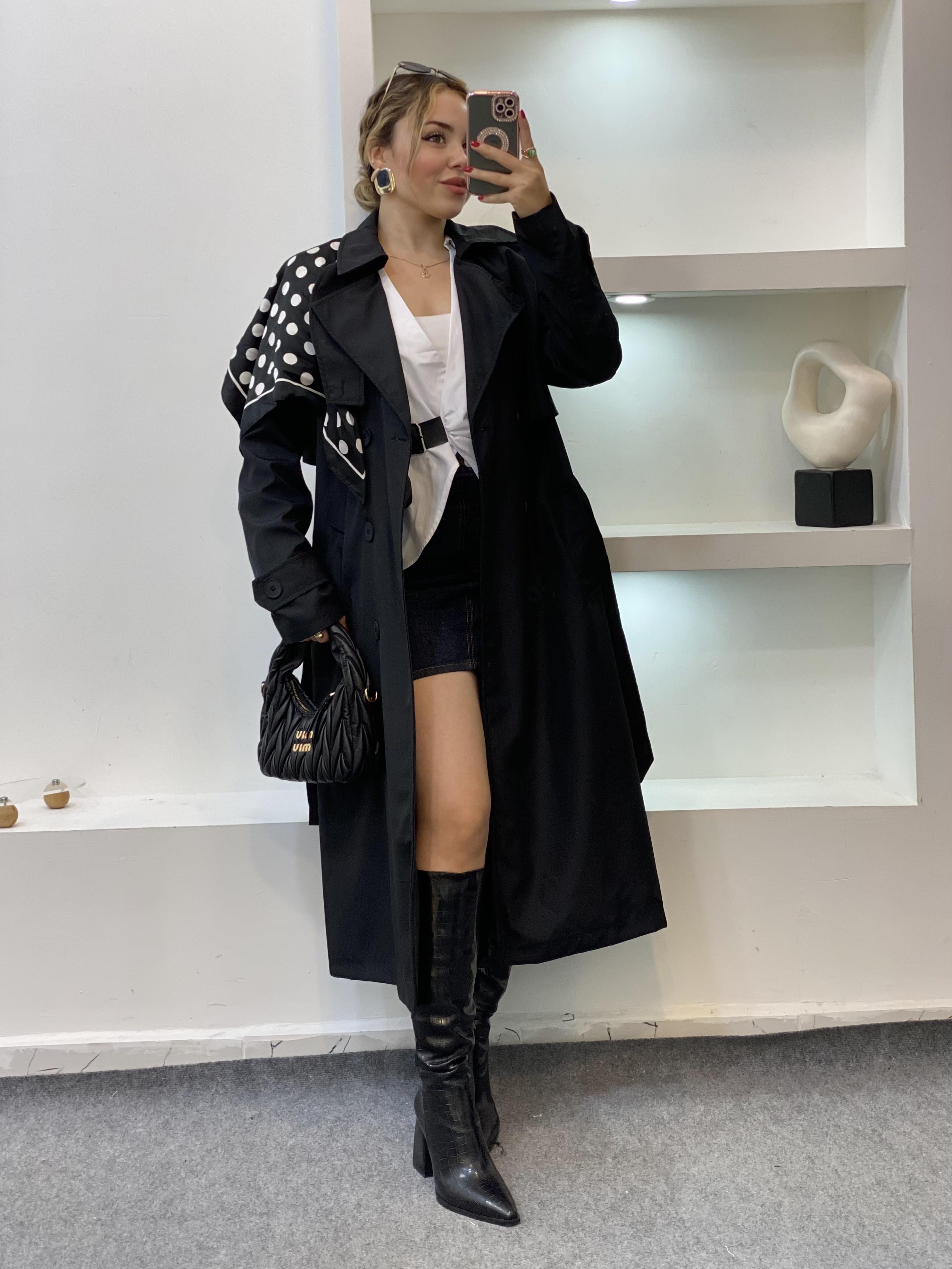 Siyah Apoletli Su Geçirmez Model Maxi Boy Trenç