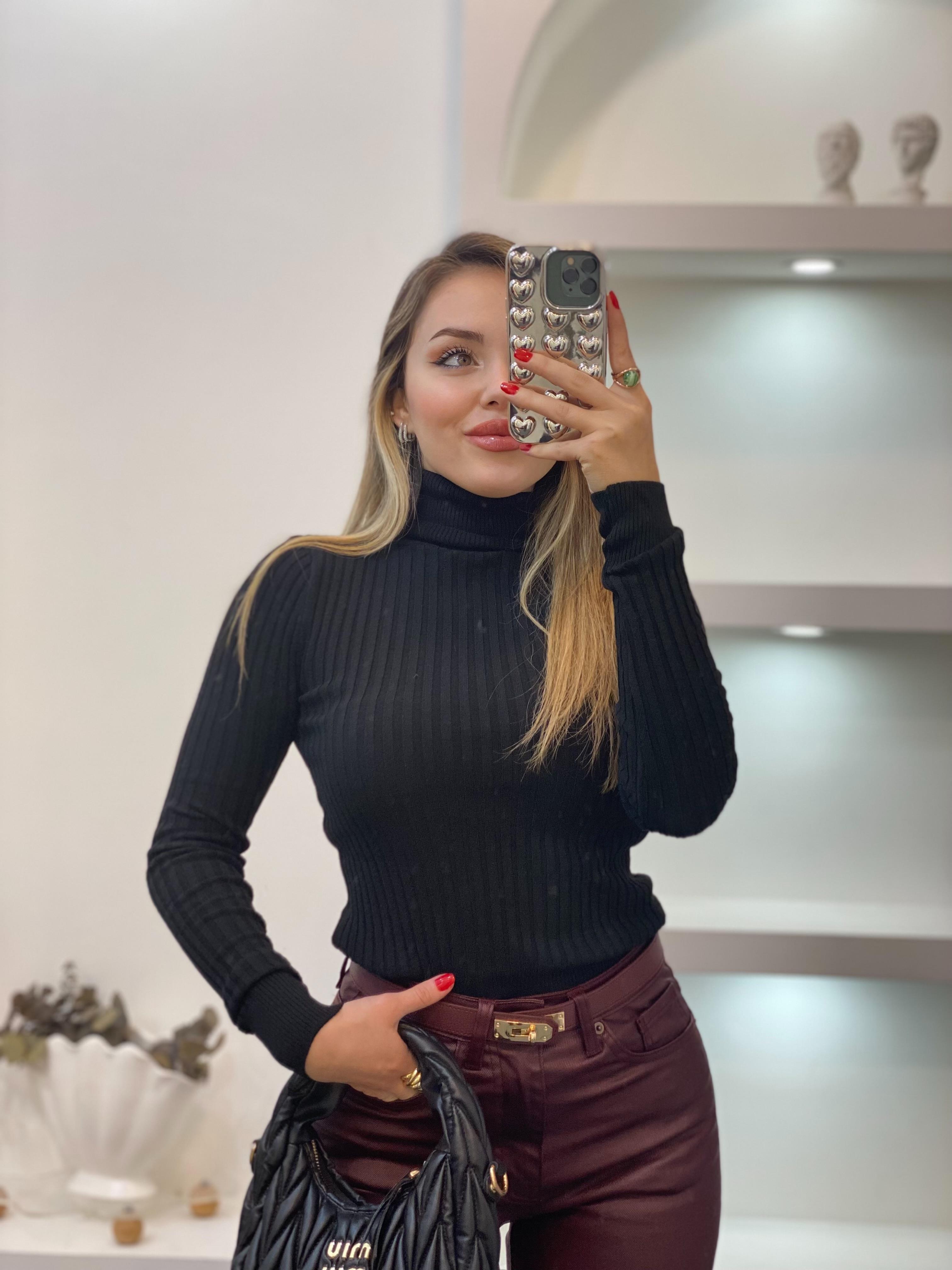 Siyah Balıkçı Yaka Triko