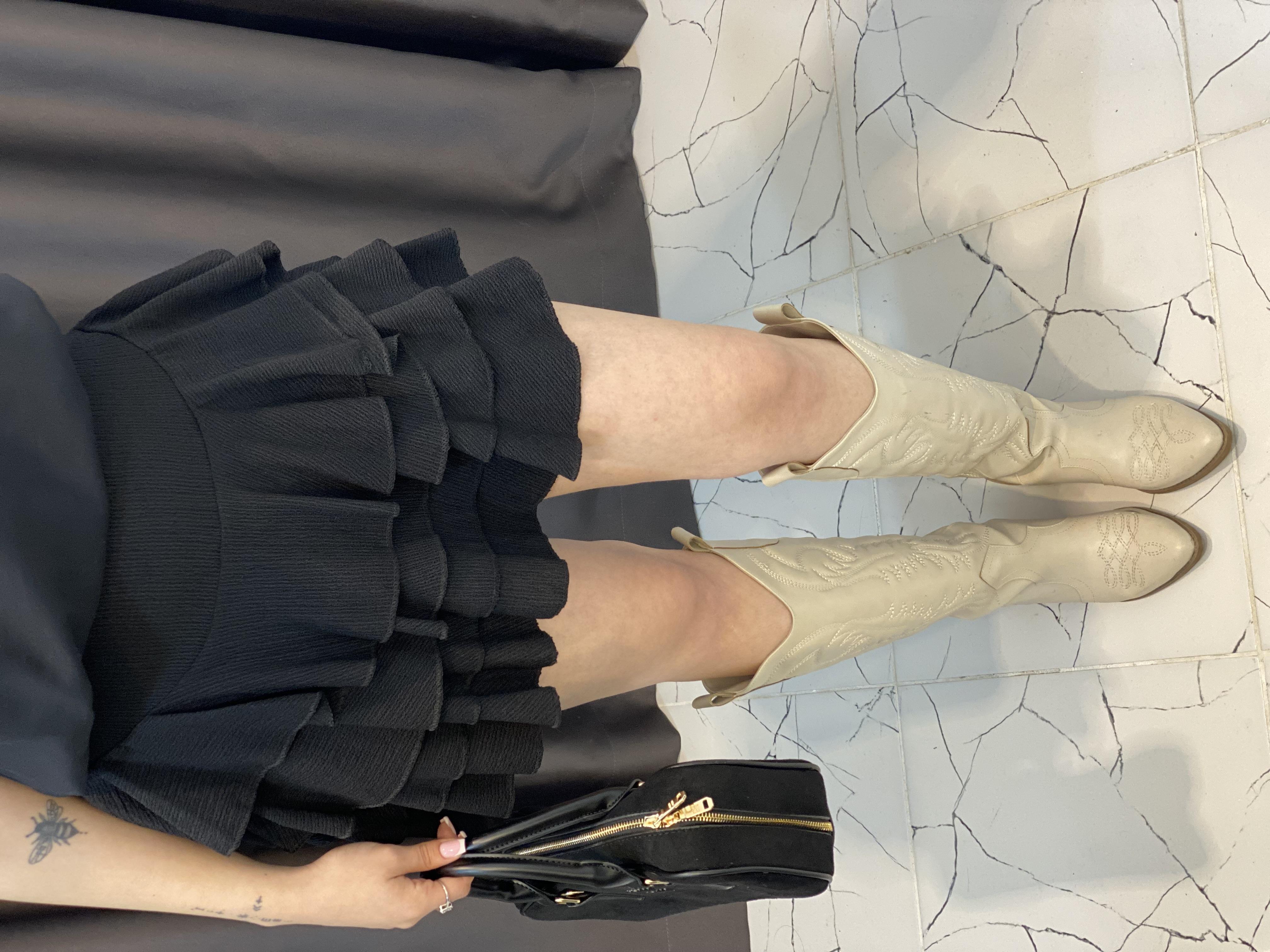 Siyah Beli Lastikli Volanlı Model Etek