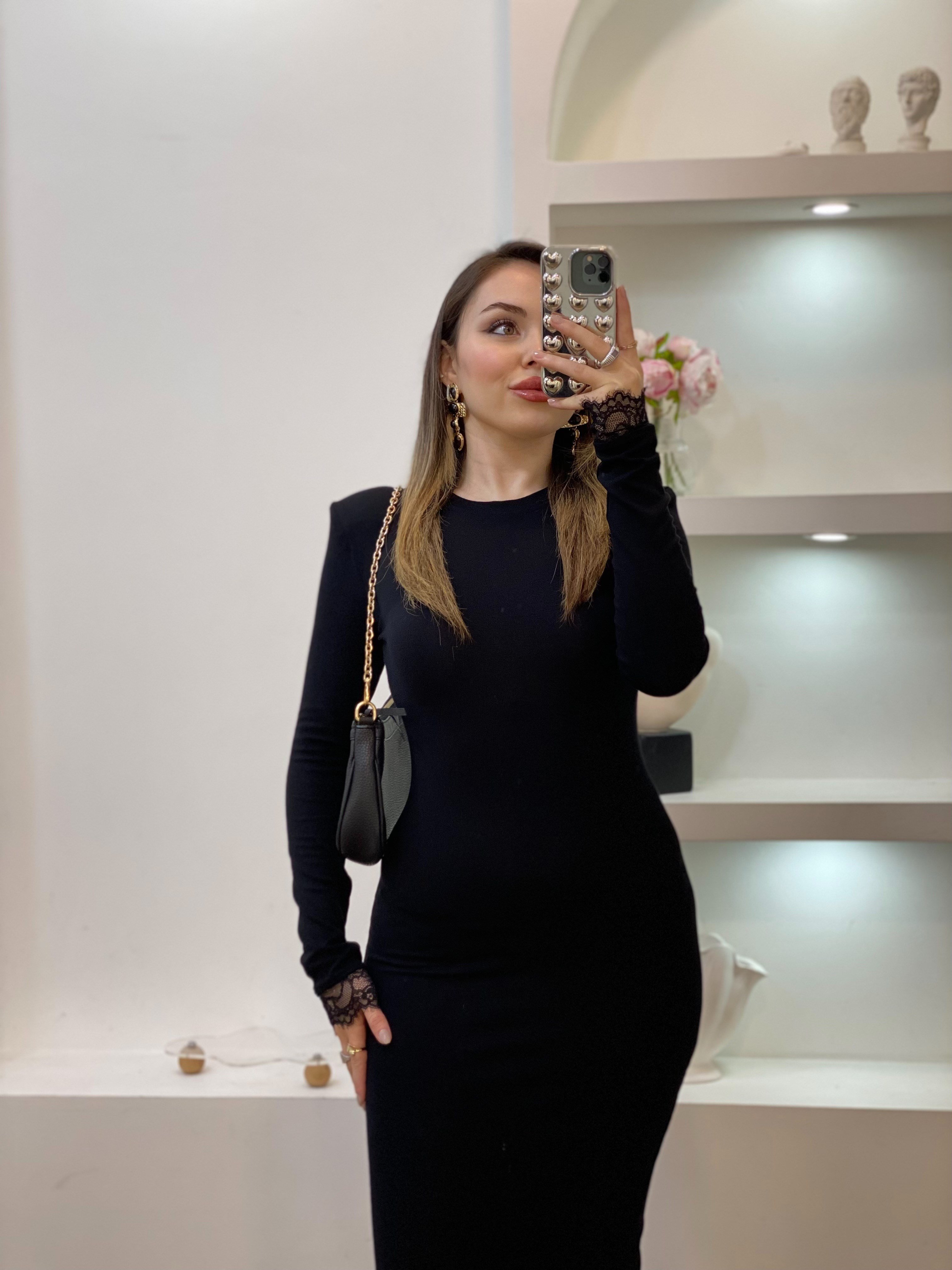 Siyah Dantel Detaylı Elbise