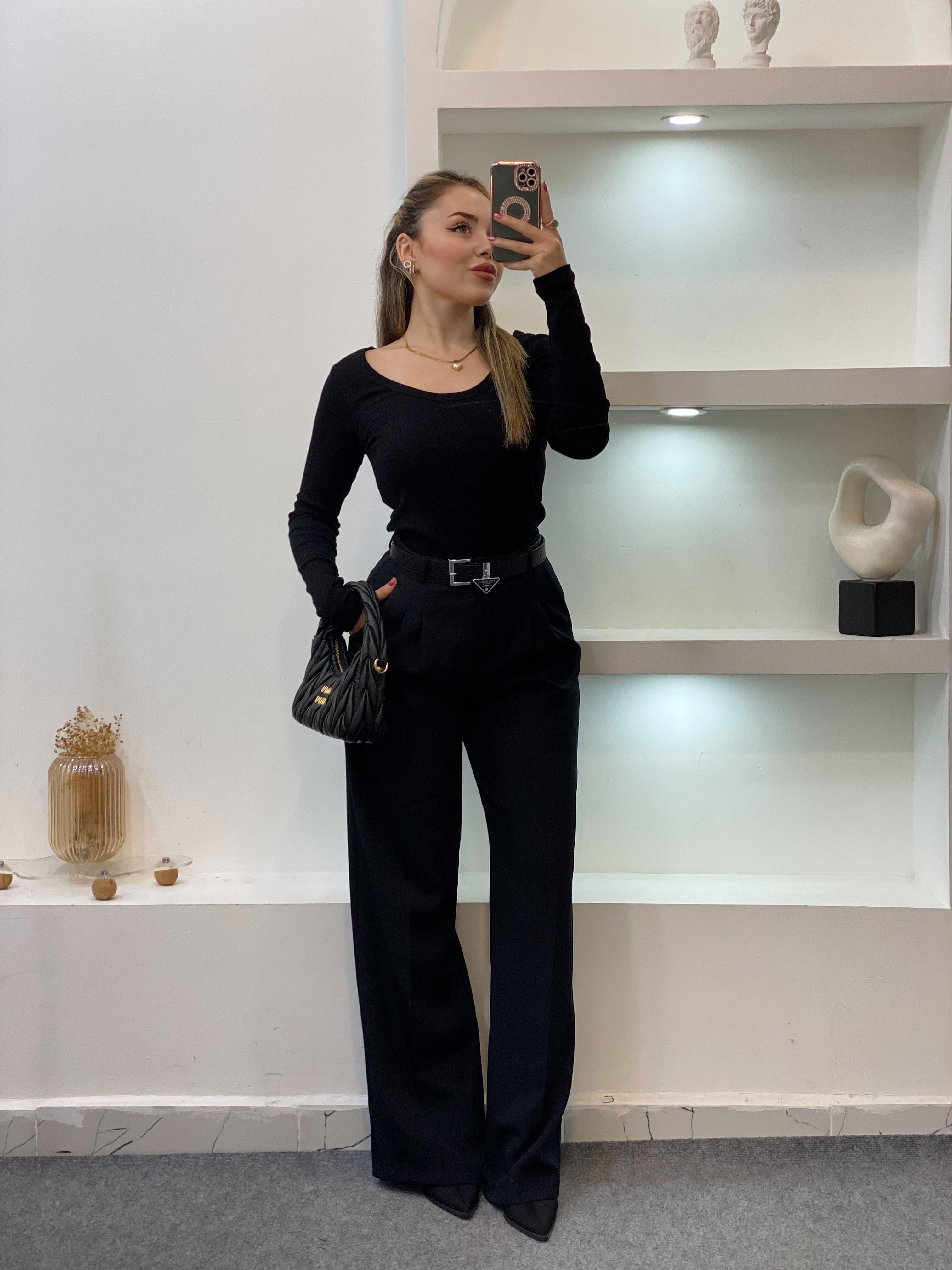 Siyah Geniş Yaka Fitilli Basic Bluz