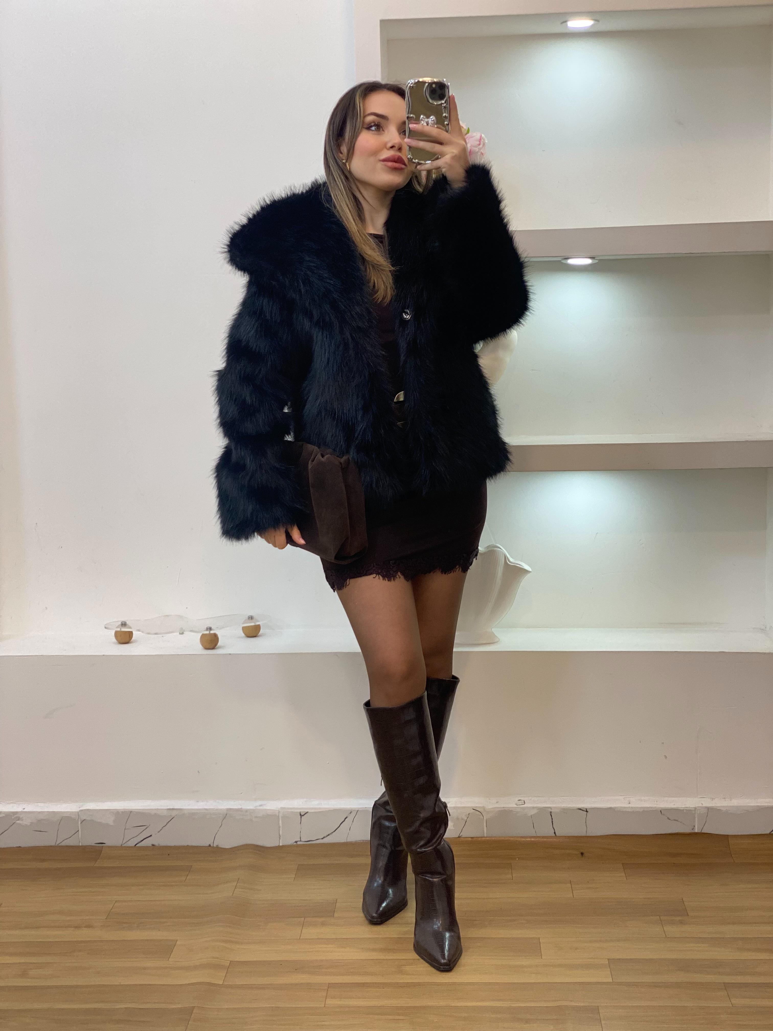 Siyah Geniş Yakalı İthal Kürk