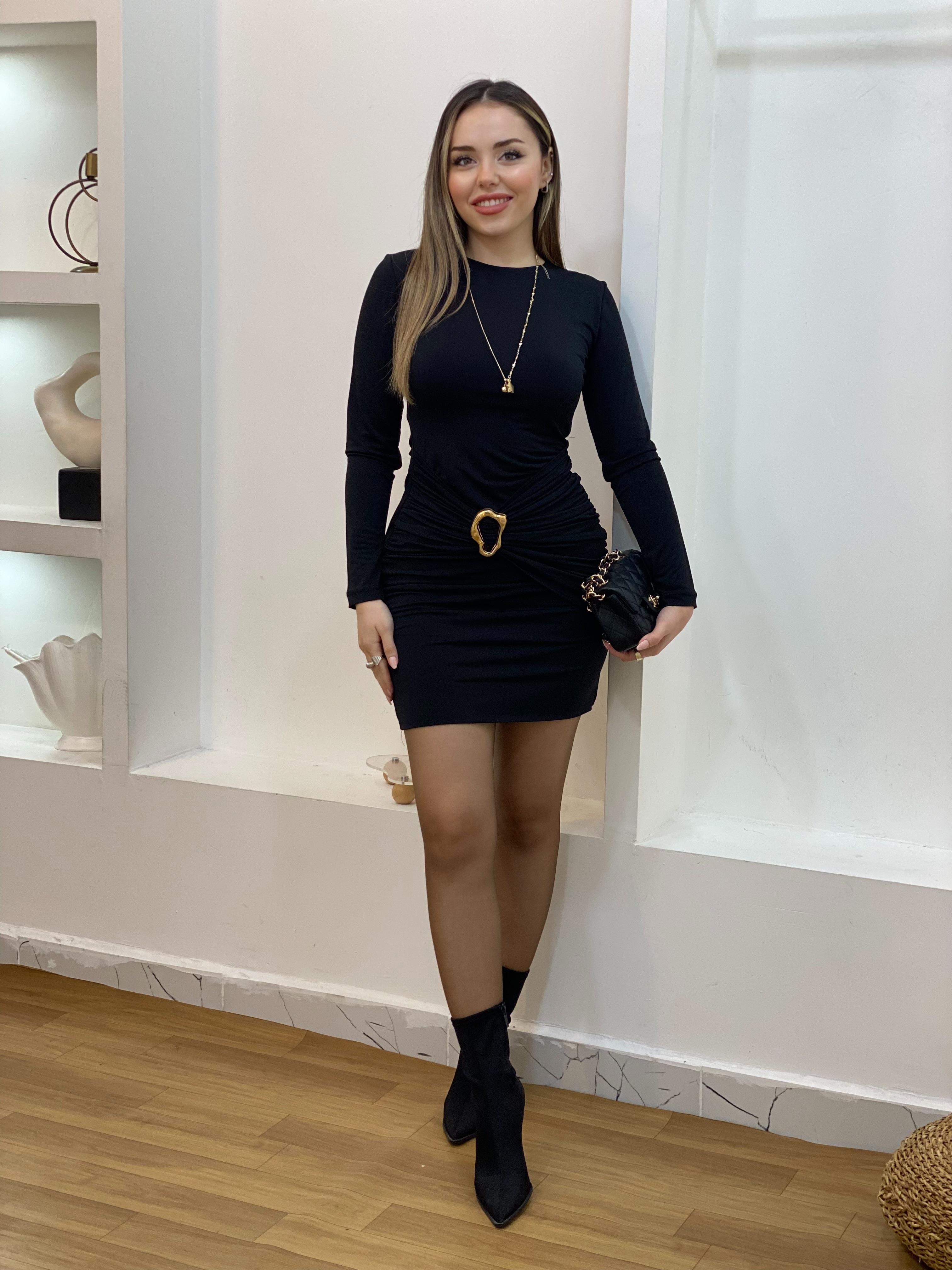 Siyah Gold Broş Detaylı Elbise