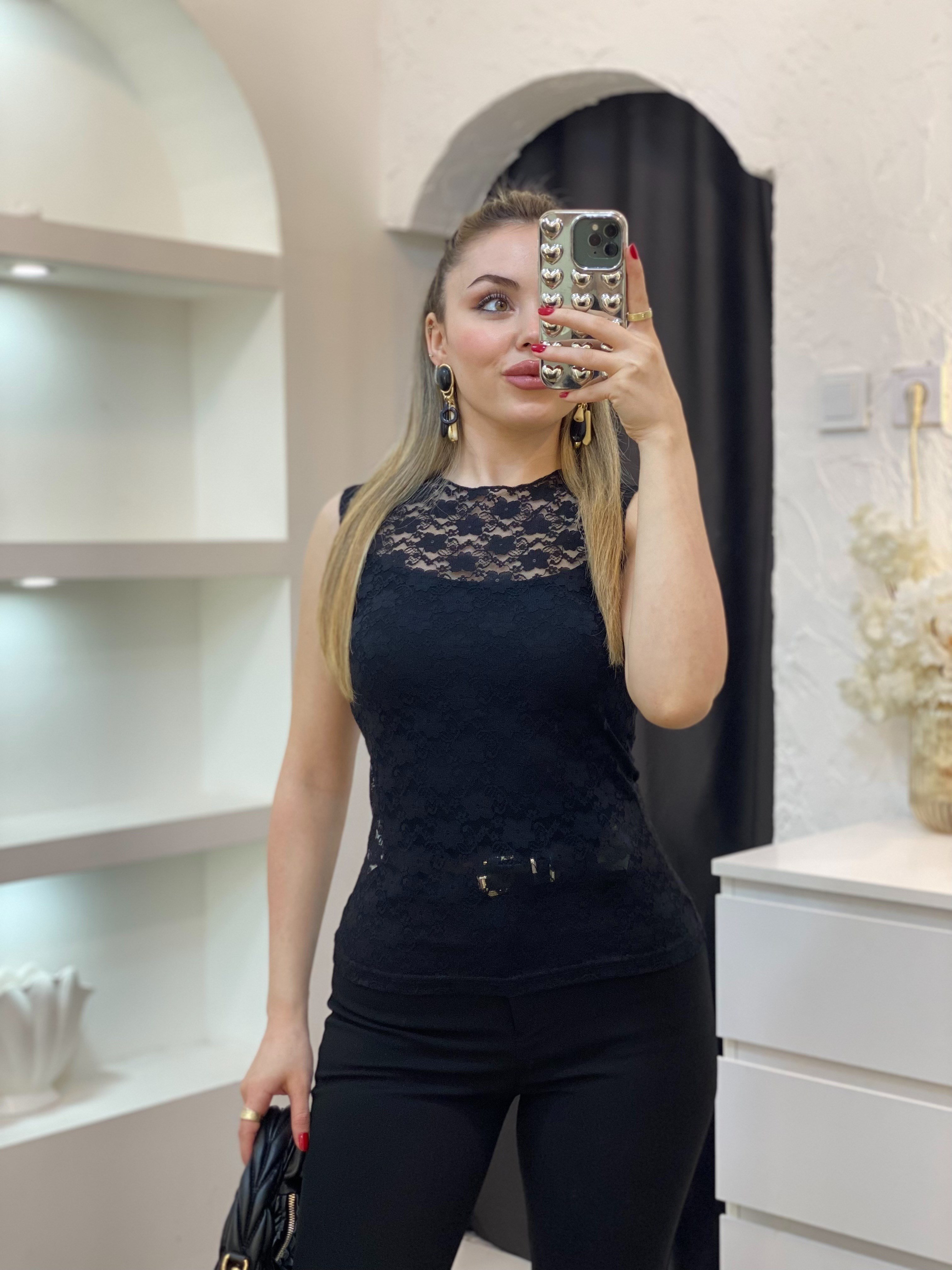 Siyah Kolsuz Dantel Bluz