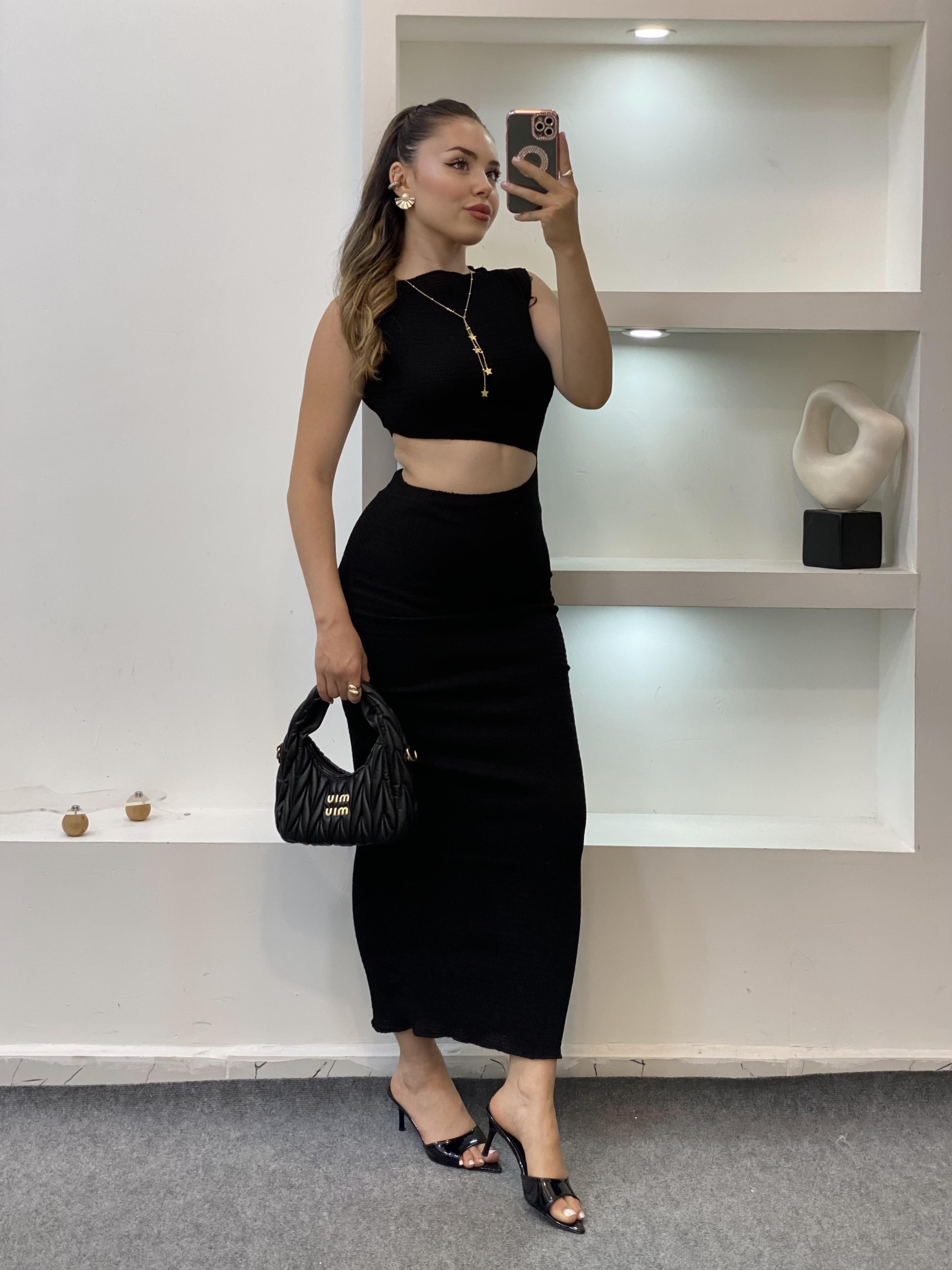 Siyah Likralı Bel Detaylı Elbise