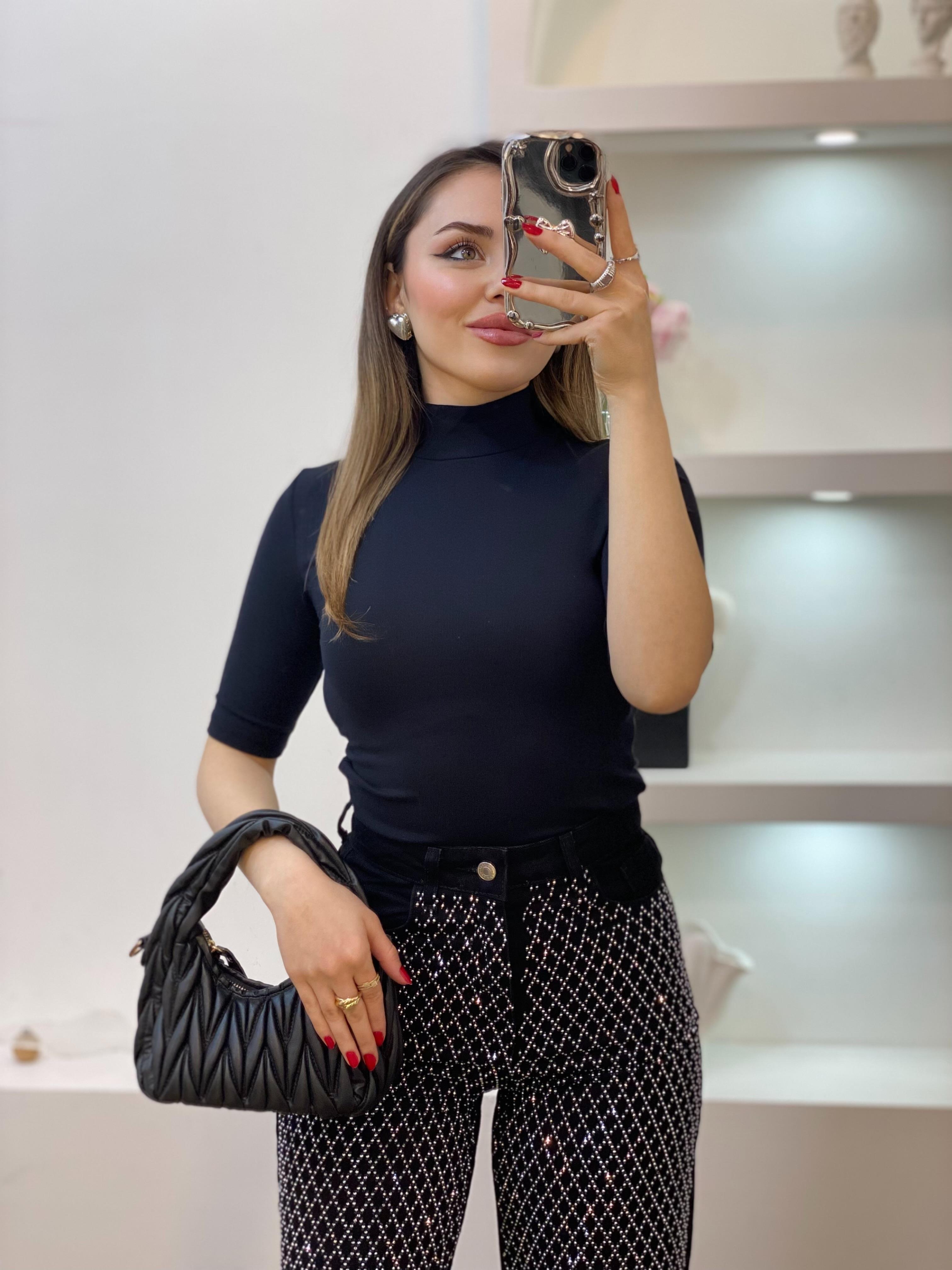 Siyah Likralı Premium Yarım Boğazlı Bluz
