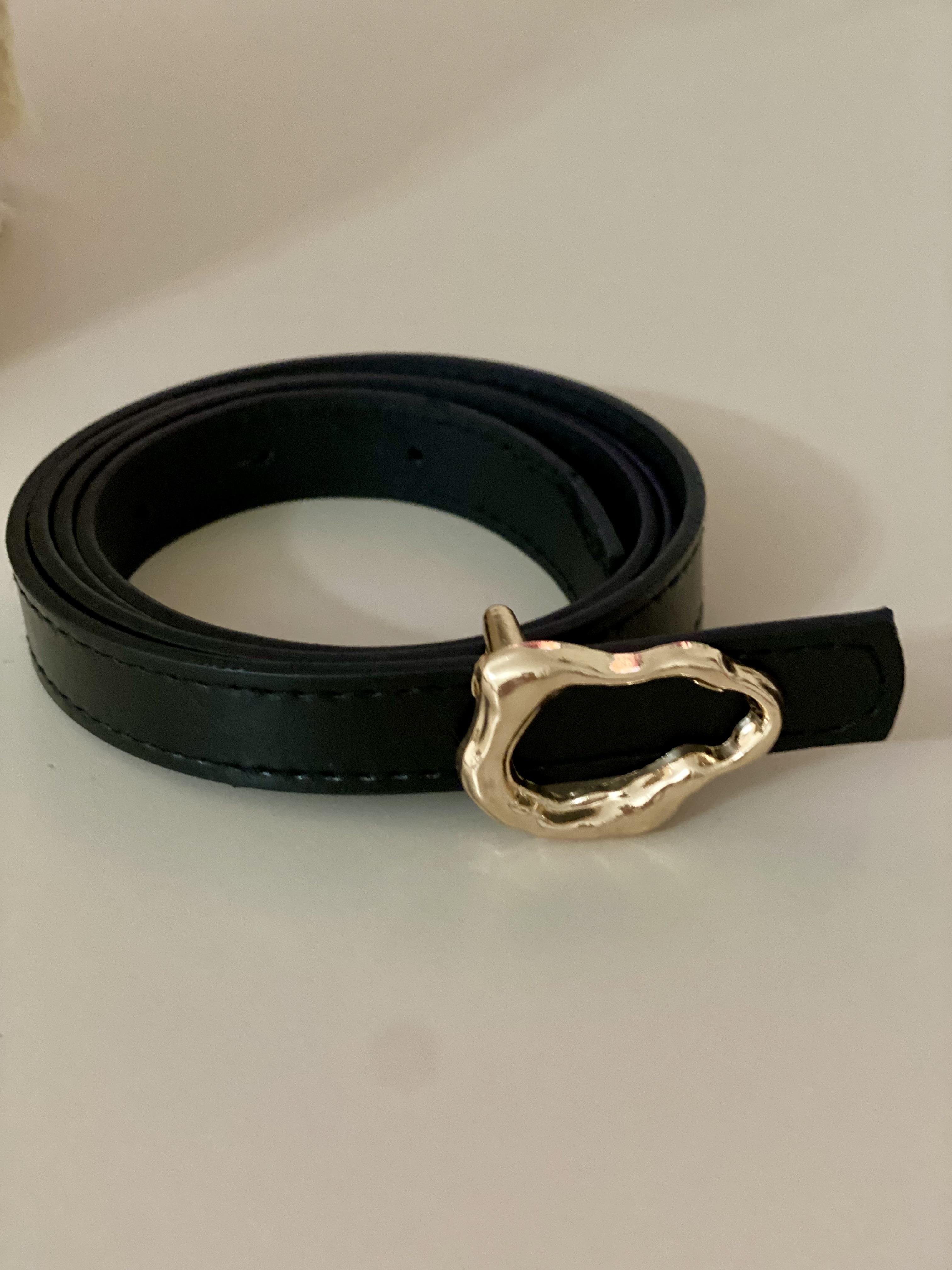 Siyah Oval Gold Tokalı Kemer