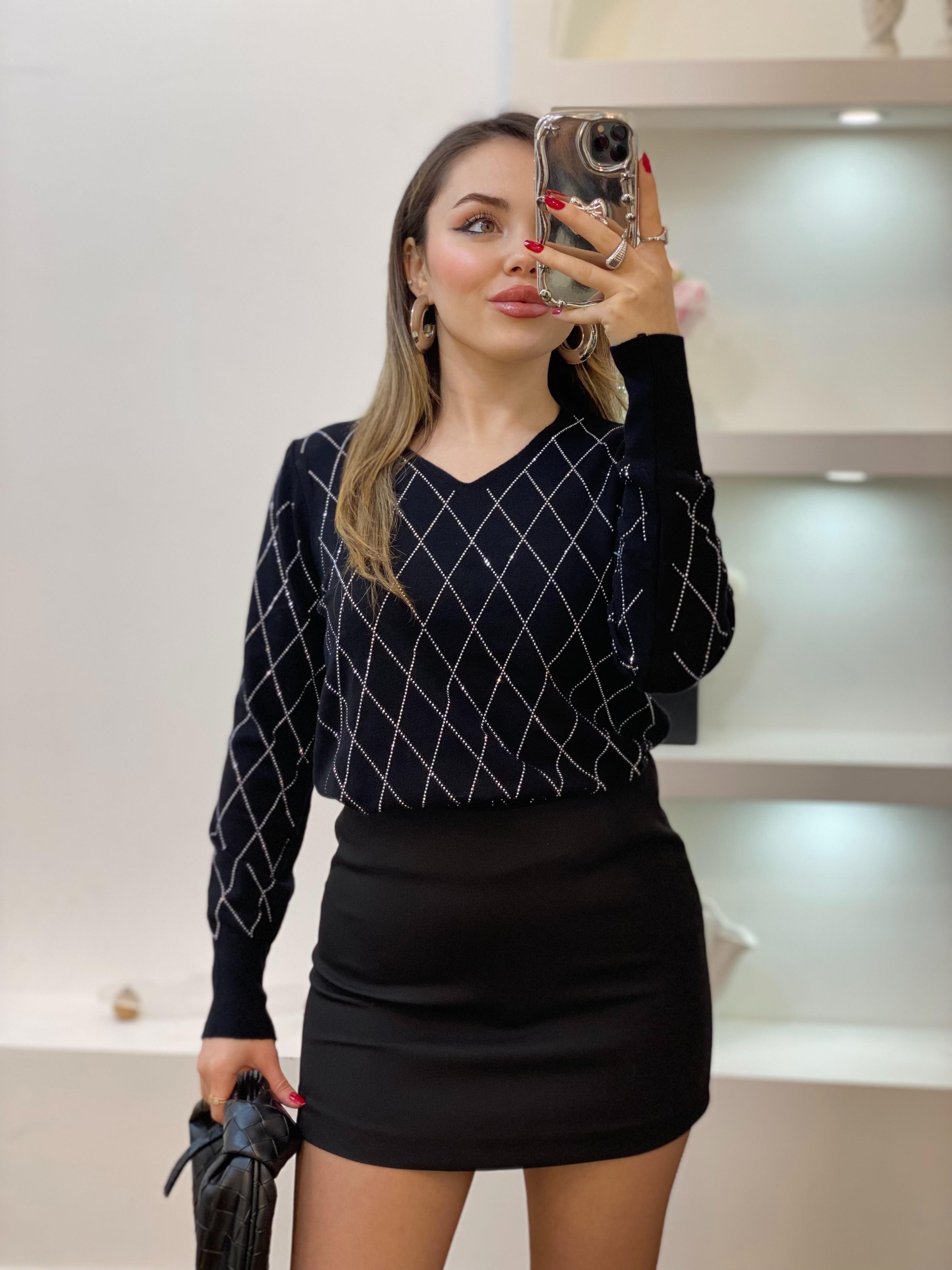 Siyah Parıltılı Taşlı Baklava Desen Triko Bluz