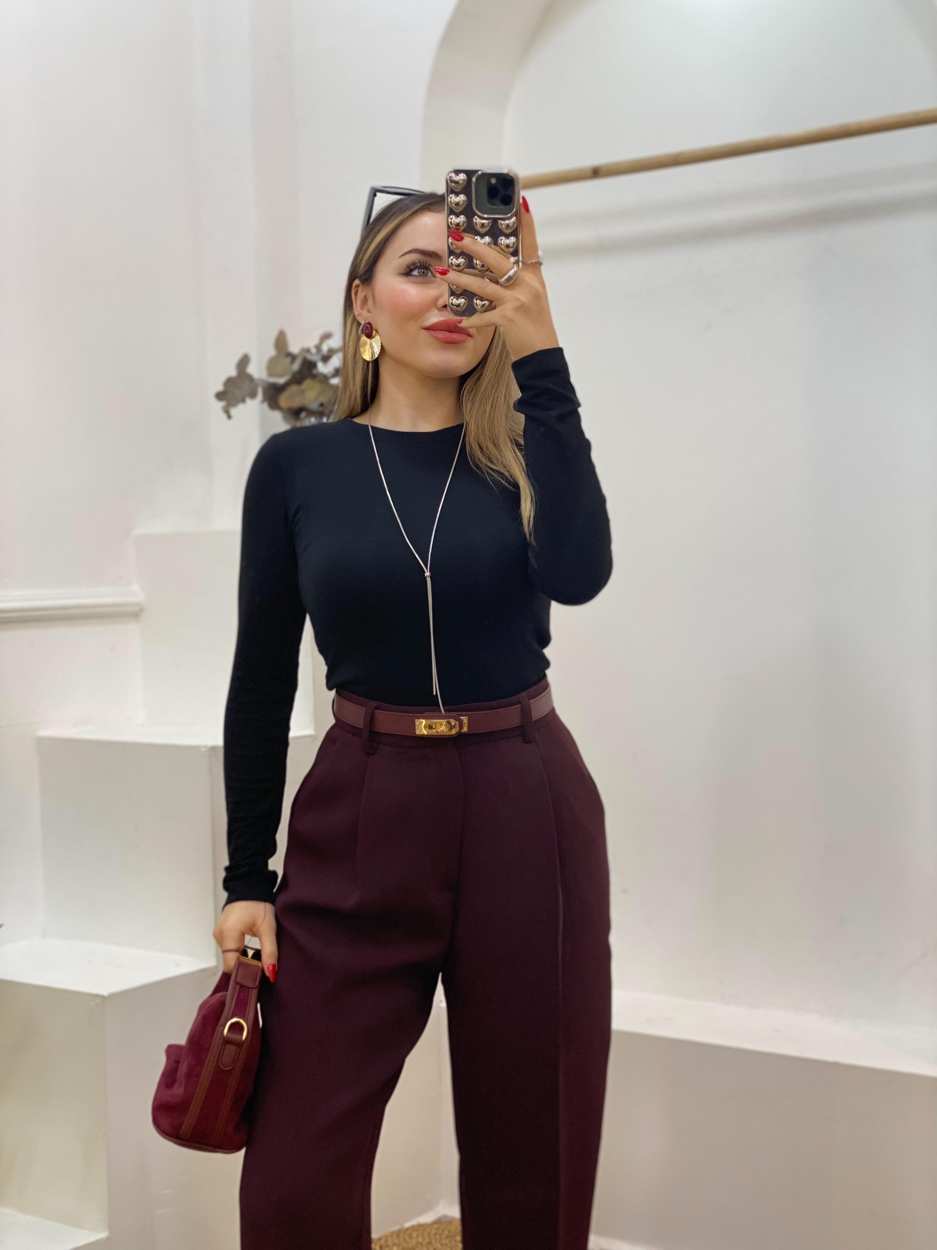 Siyah Parmak Geçirmeli Model Modal Kumaş Basic Bluz