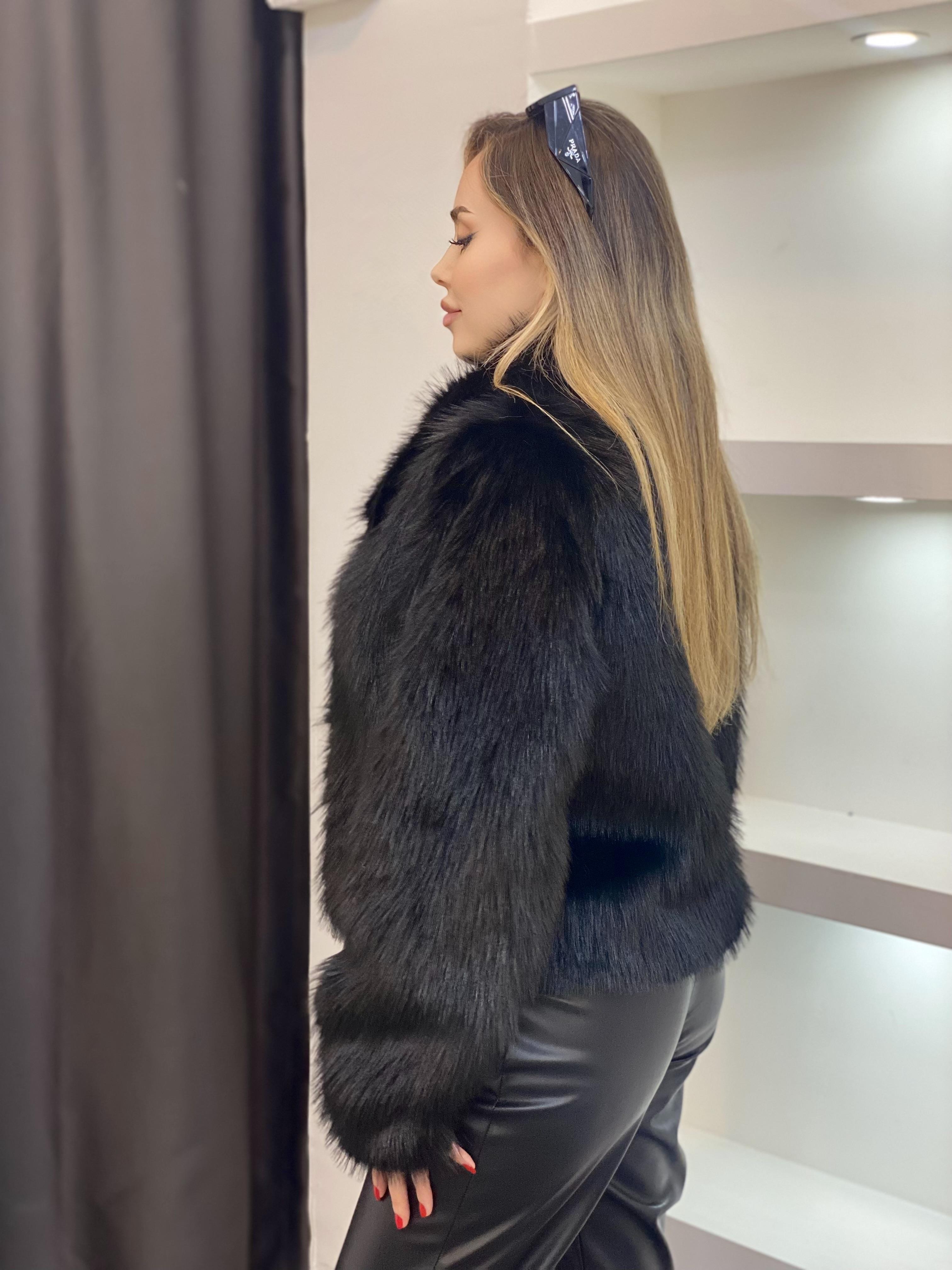 Siyah Premium Fermuarlı Kürk