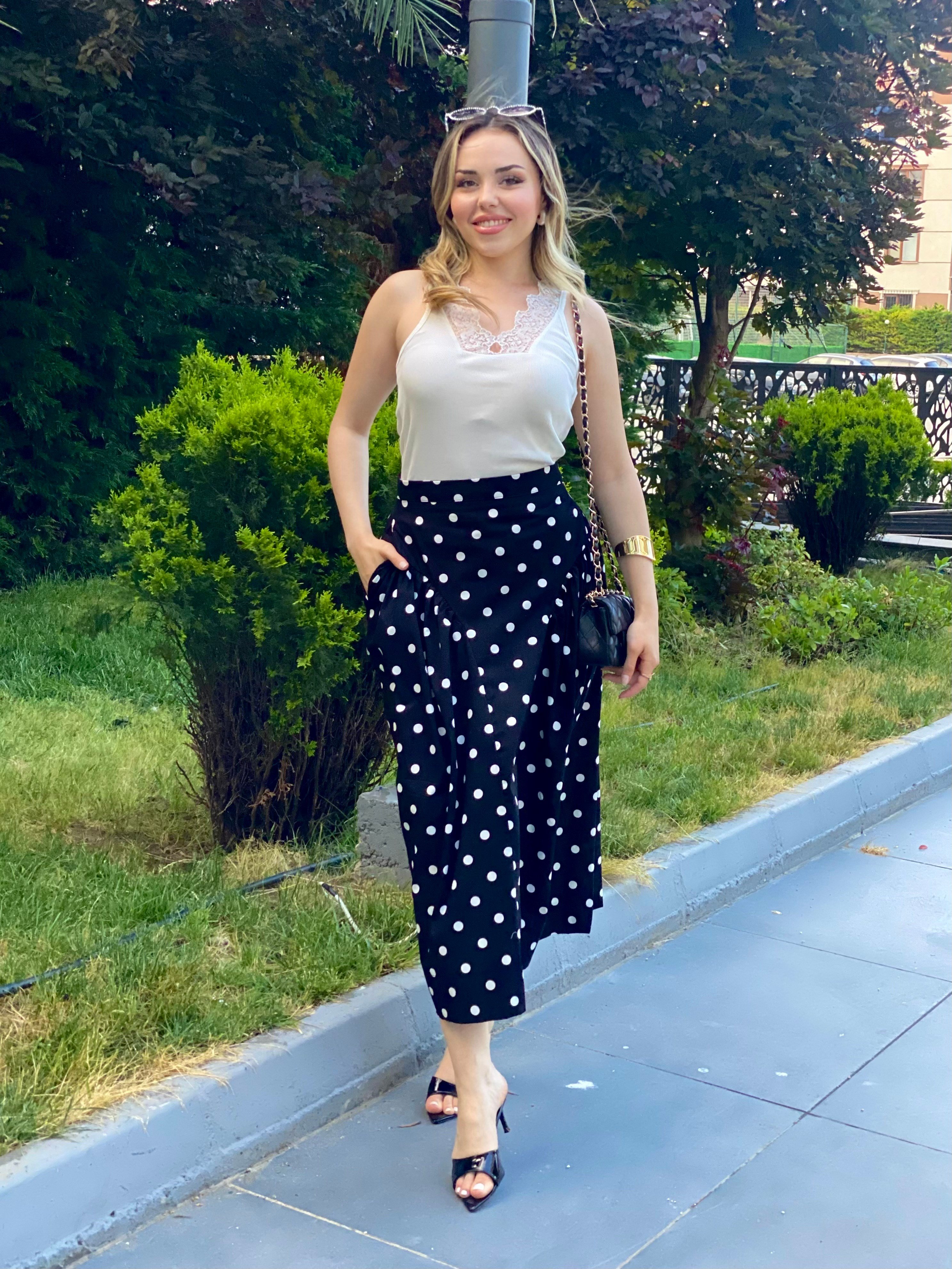 Siyah Puantiyeli Cepli Model Etek
