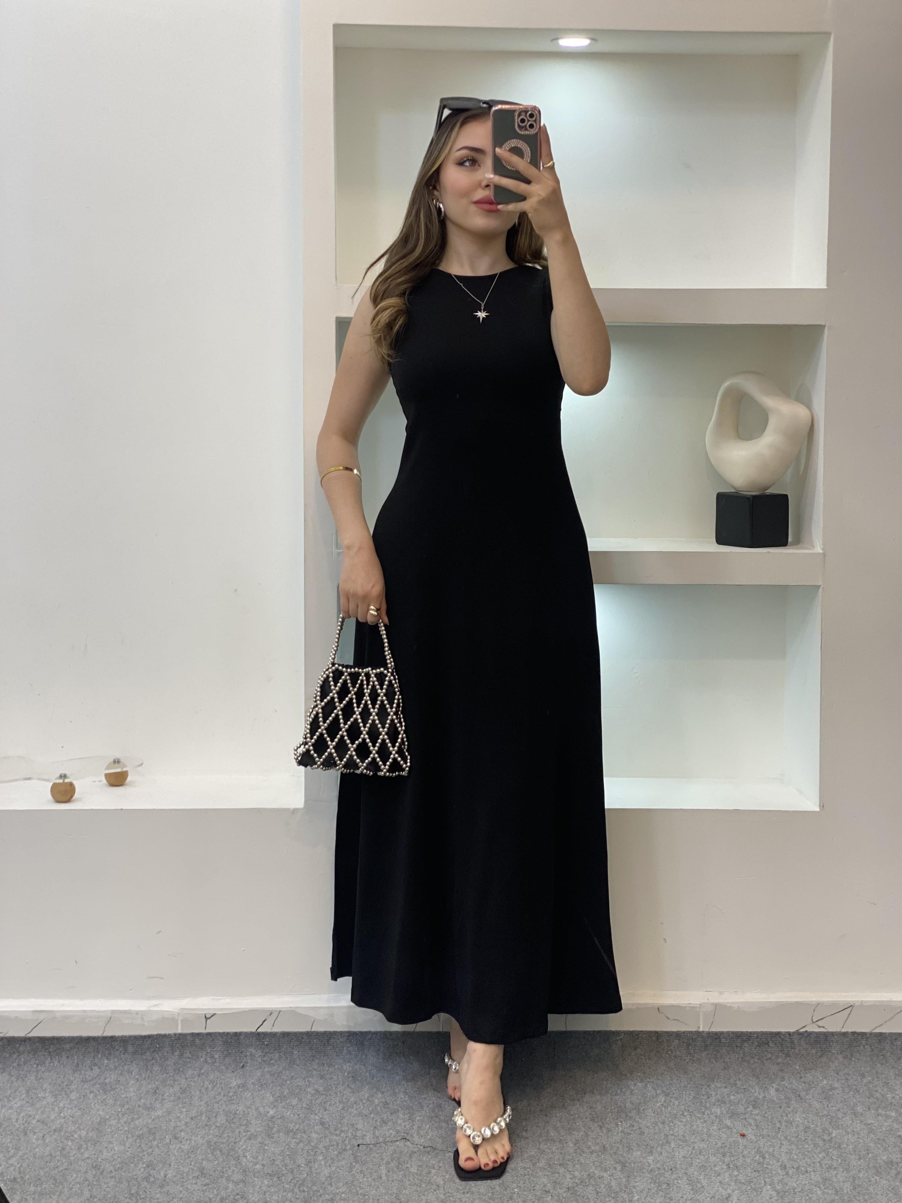 Siyah Sırt Capraz Dekolteli Likralı Elbise