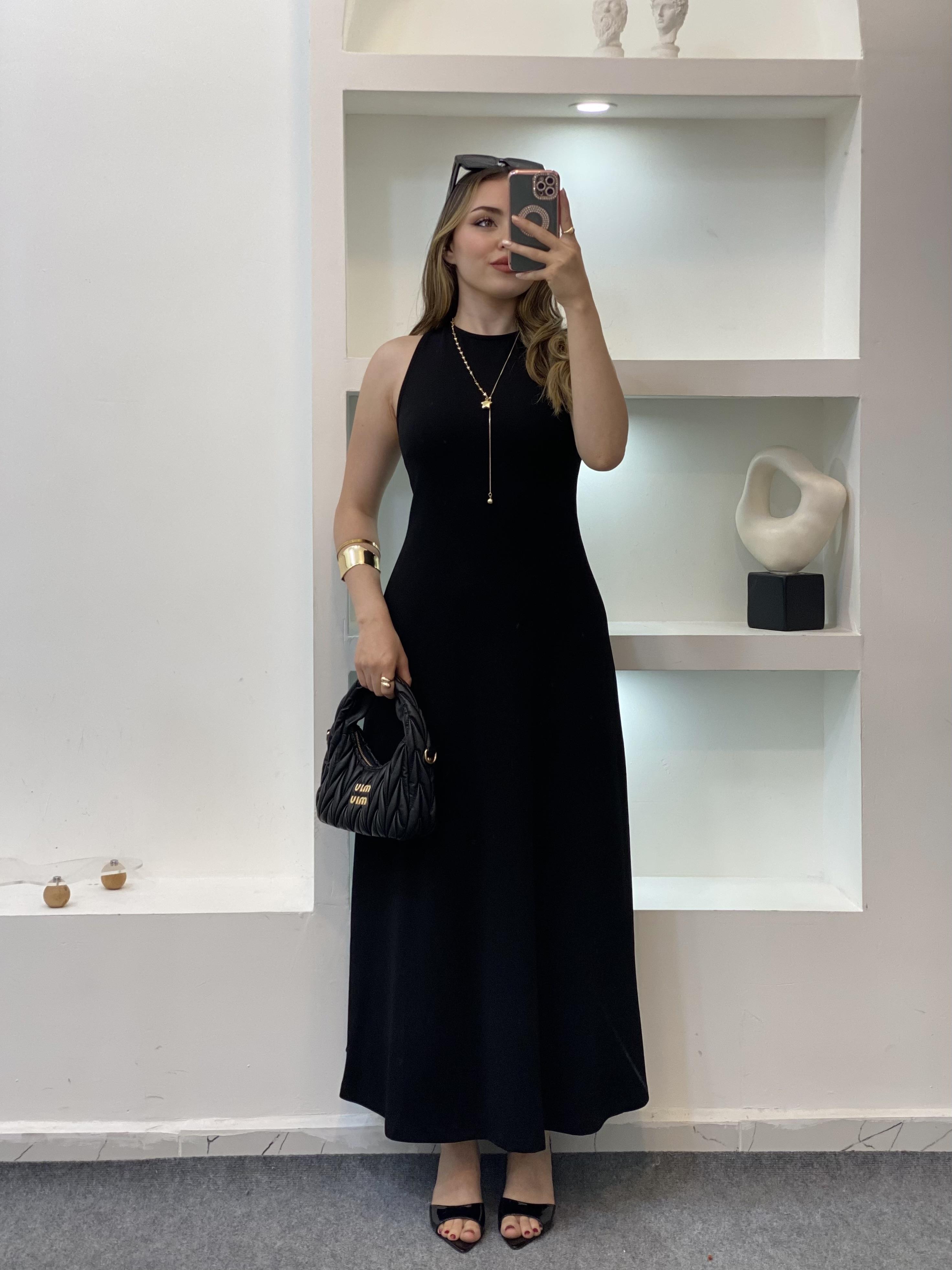 Siyah Sırt Gold Toka Detaylı Modal  Elbise