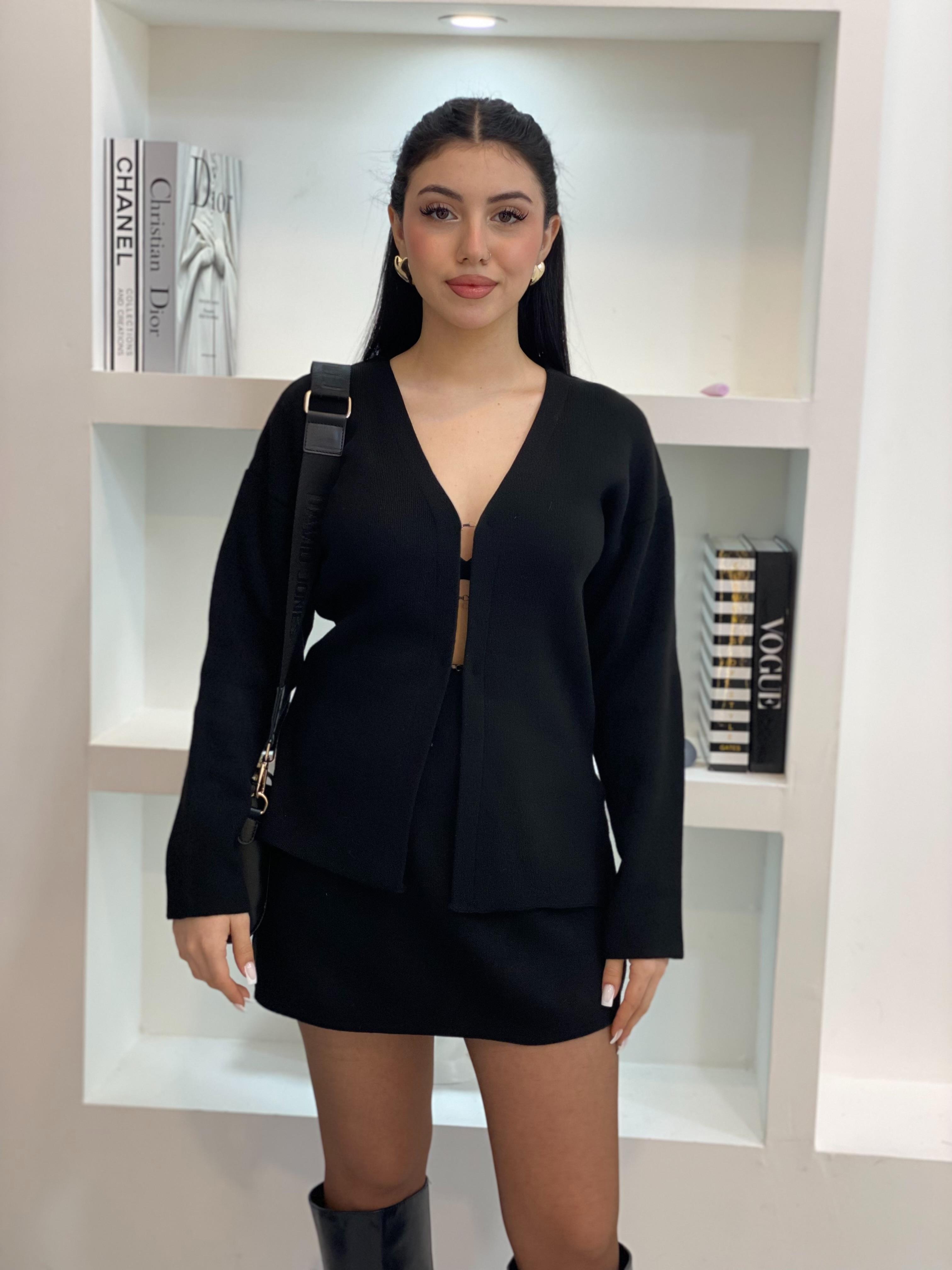 Siyah Triko Etekli Takım 