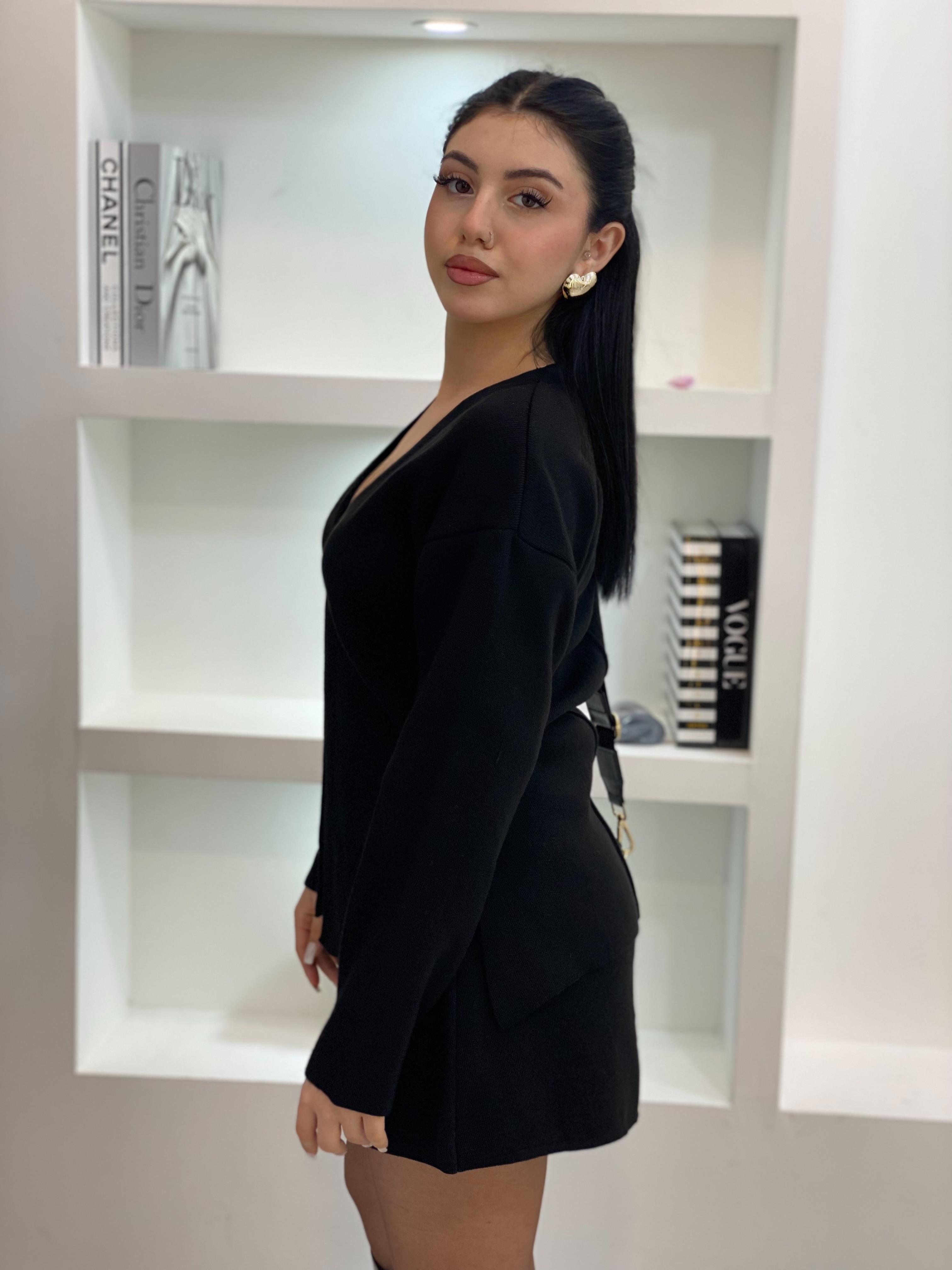 Siyah Triko Etekli Takım 