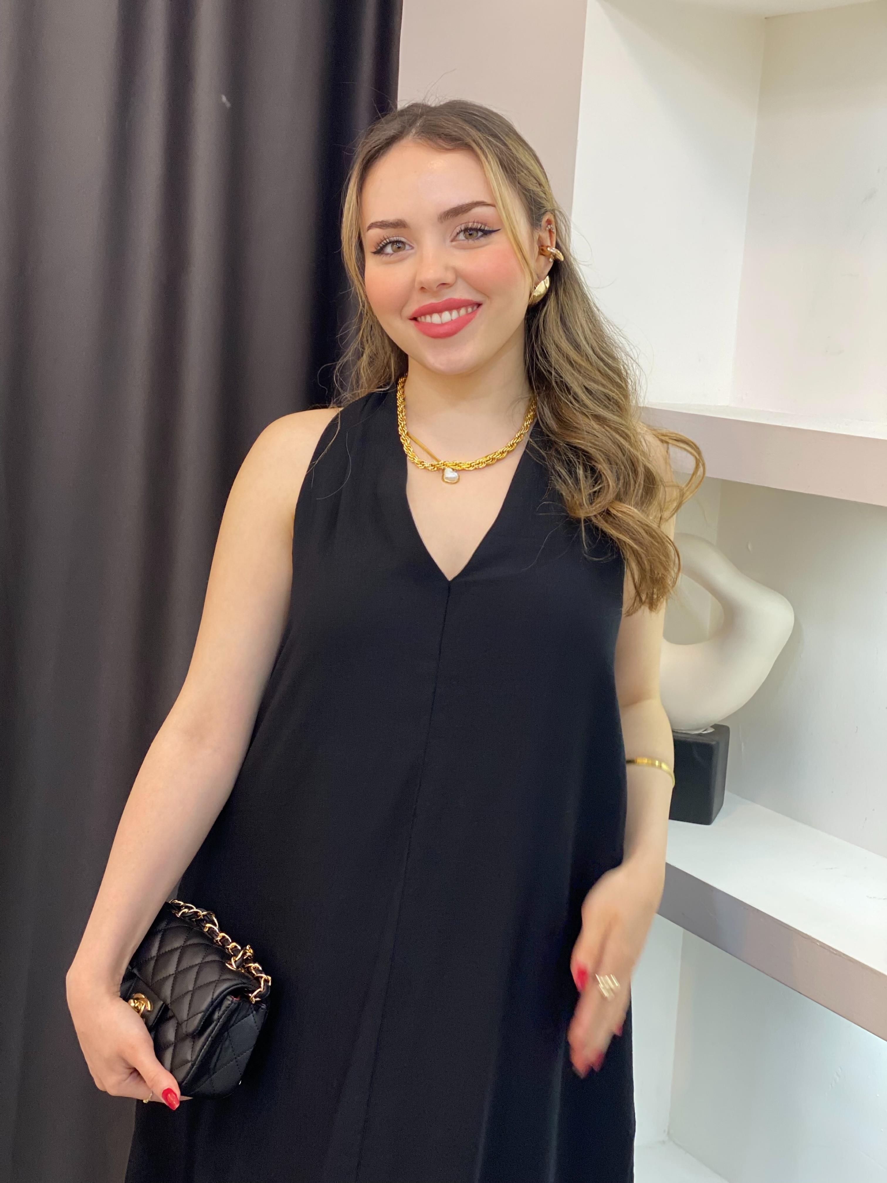 Siyah V Yaka Keten Elbise