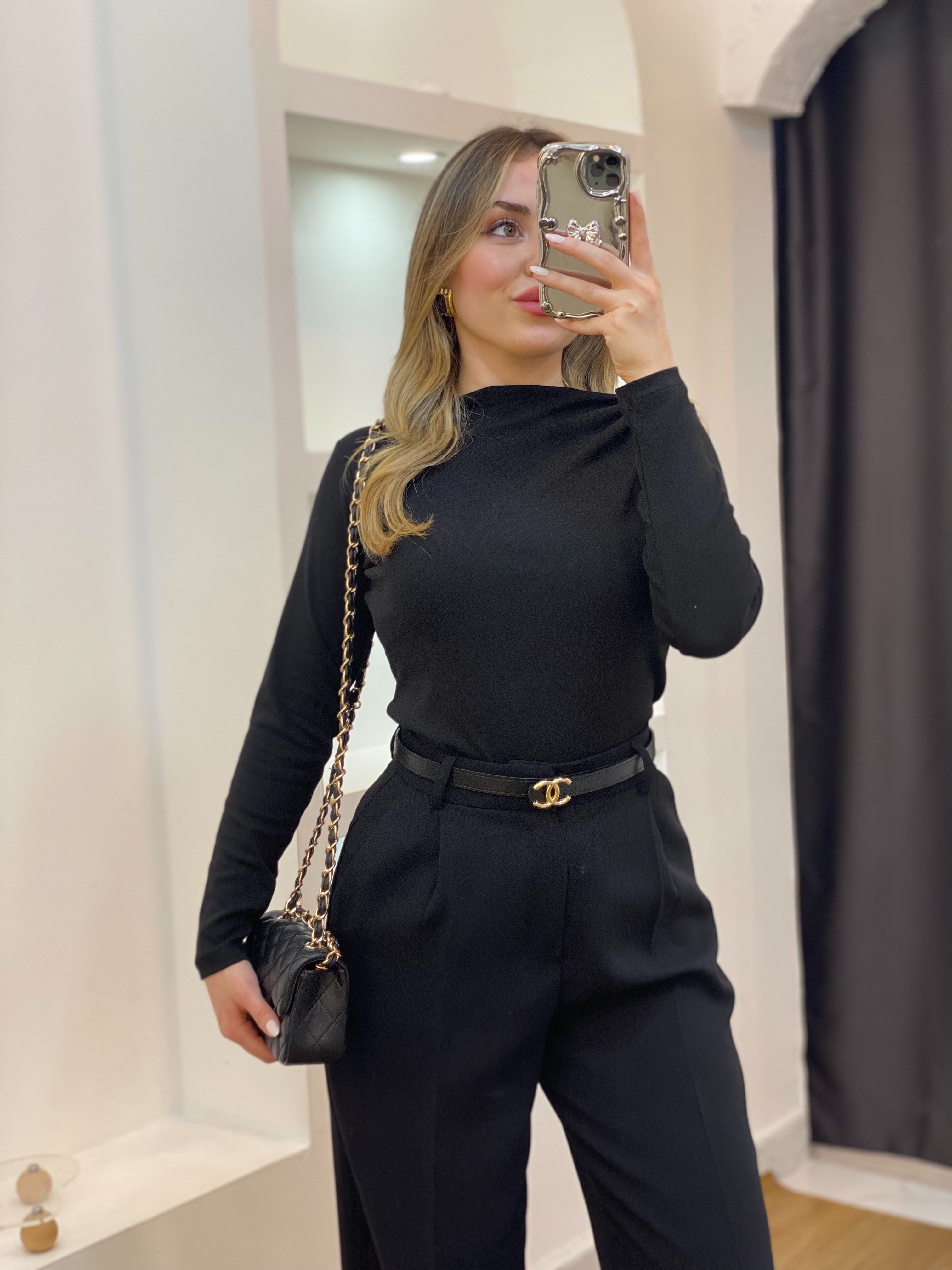Siyah Yaka Düğümlü Body