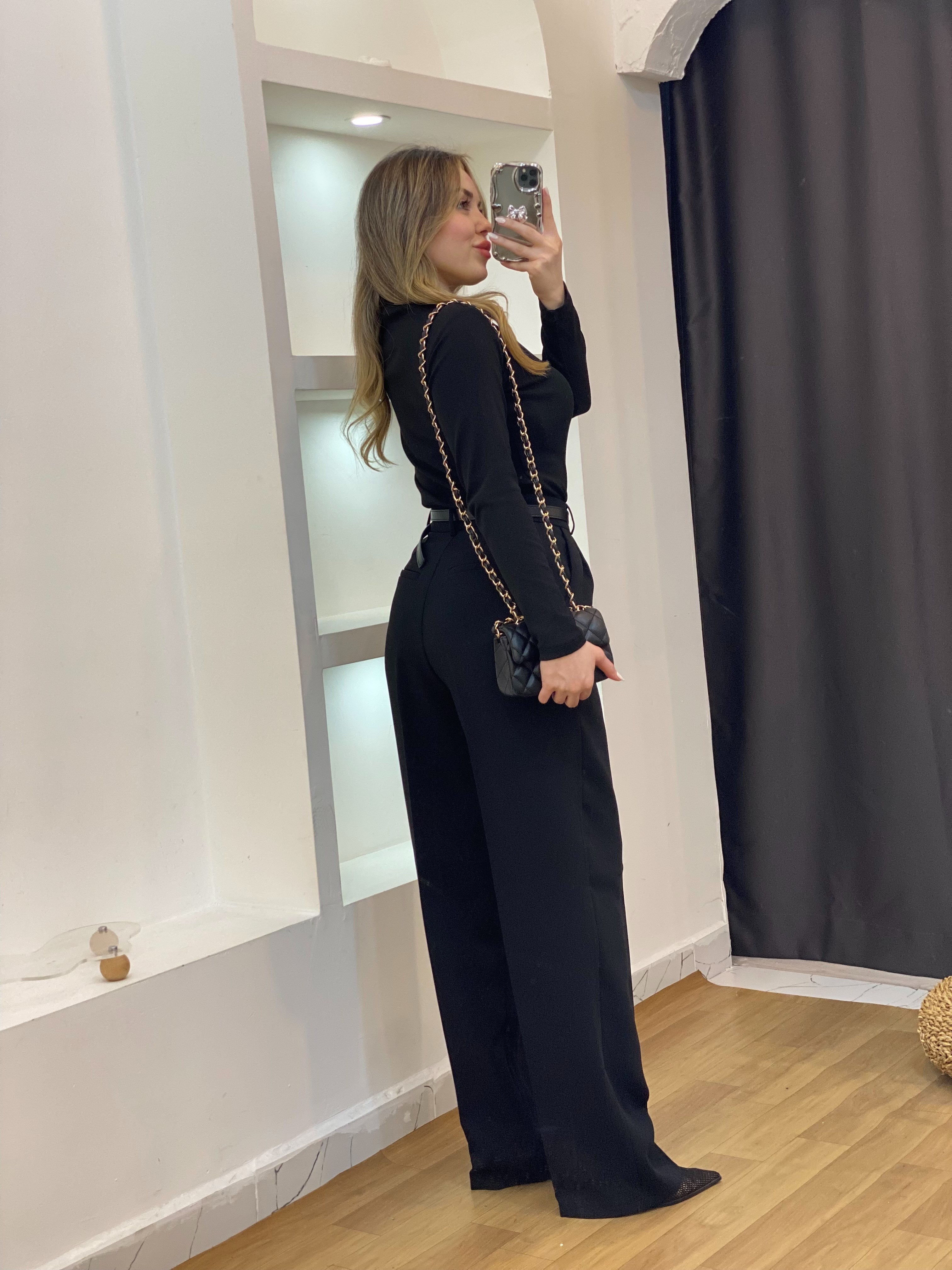 Siyah Yaka Düğümlü Body