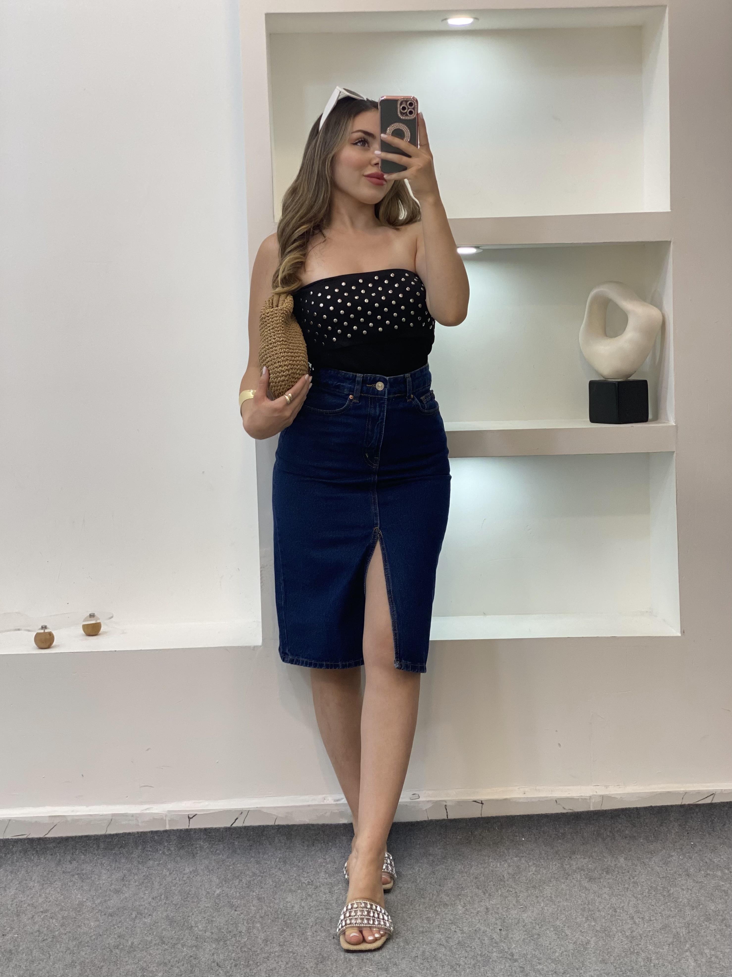 Siyah Zımbalı Straplez Triko Bluz