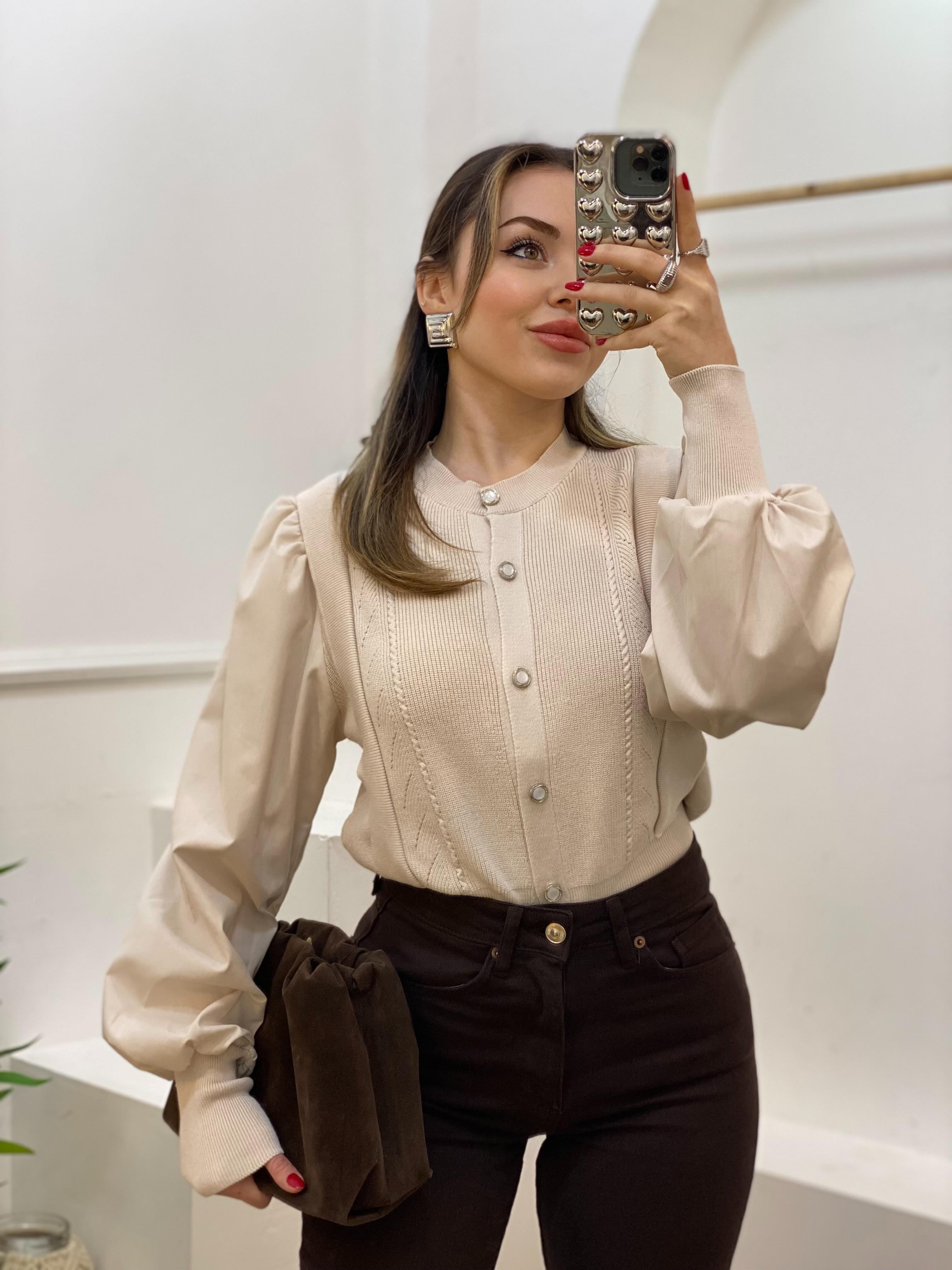 Tasarım Sedef Düğmeli Kolları Poplin Elit Triko Hırka 