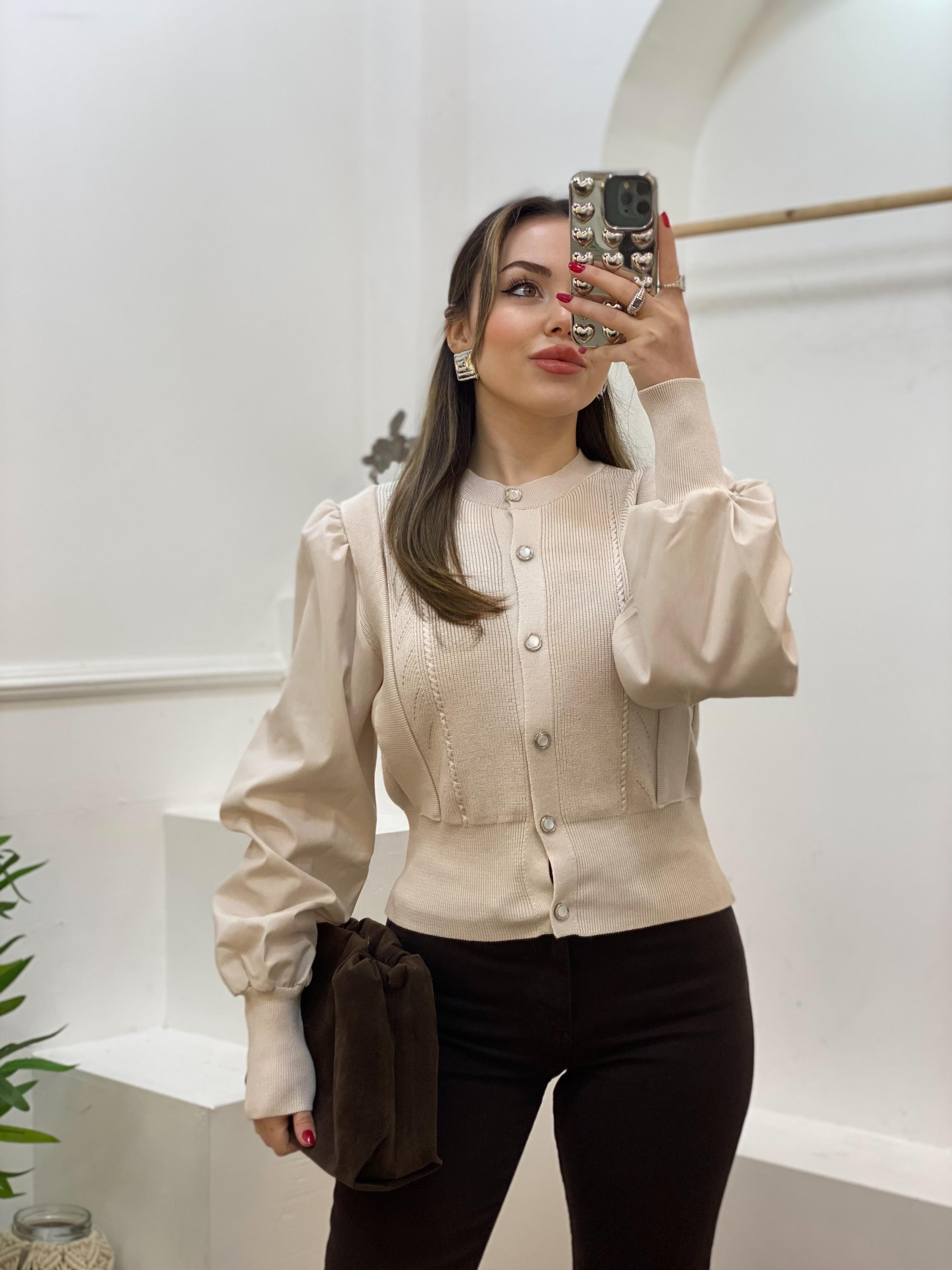 Tasarım Sedef Düğmeli Kolları Poplin Elit Triko Hırka 