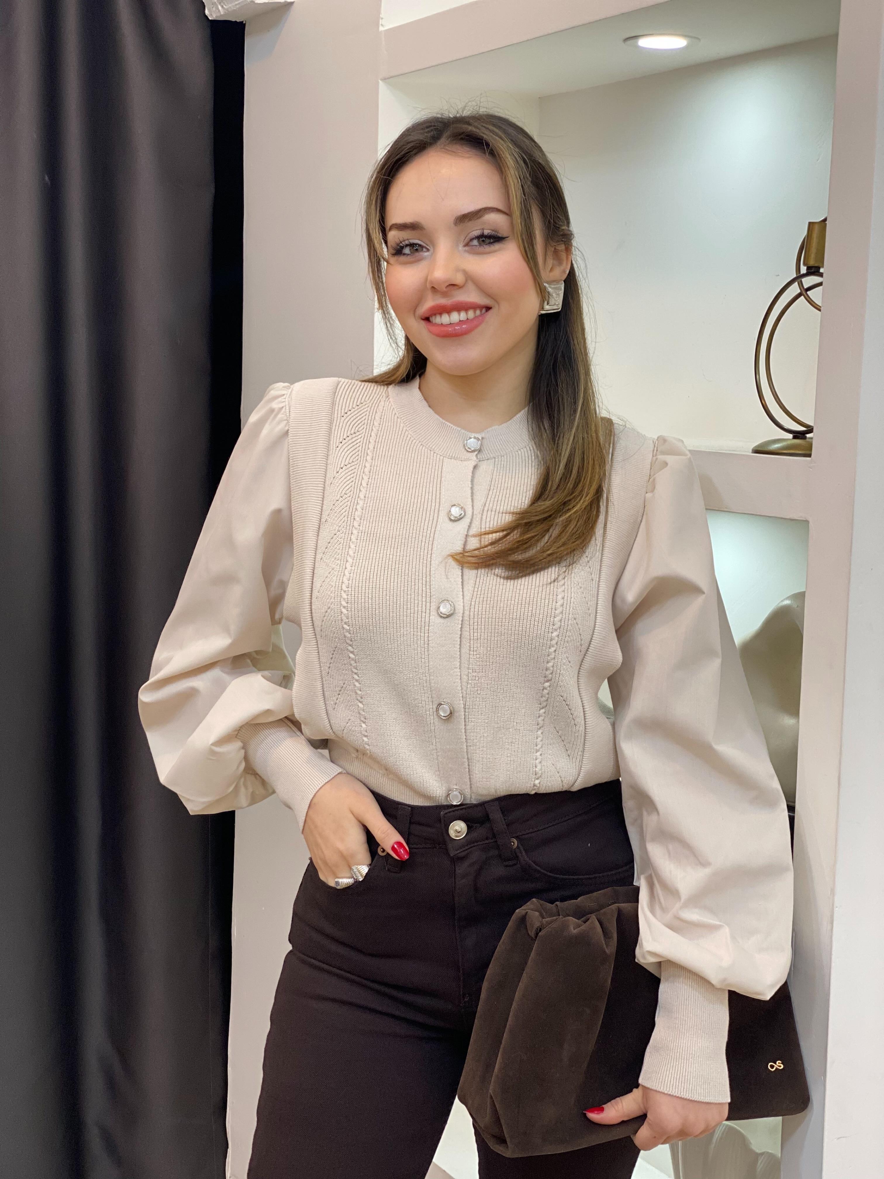 Tasarım Sedef Düğmeli Kolları Poplin Elit Triko Hırka 