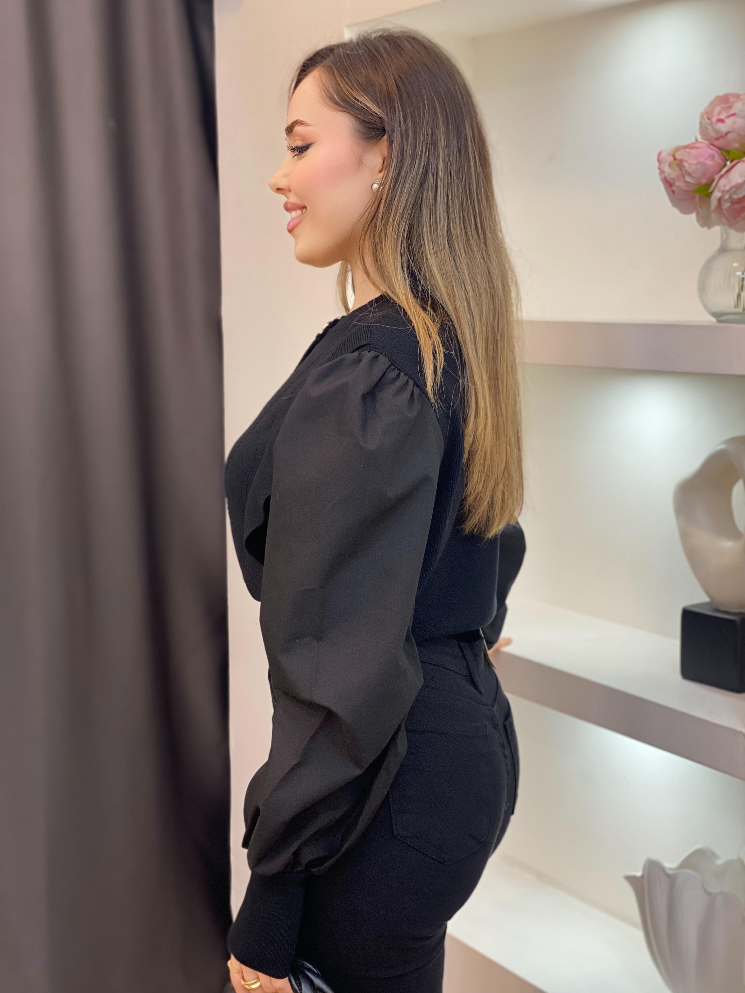 Tasarım Sedef Düğmeli Siyah Kolları Poplin Elit Triko Hırka 