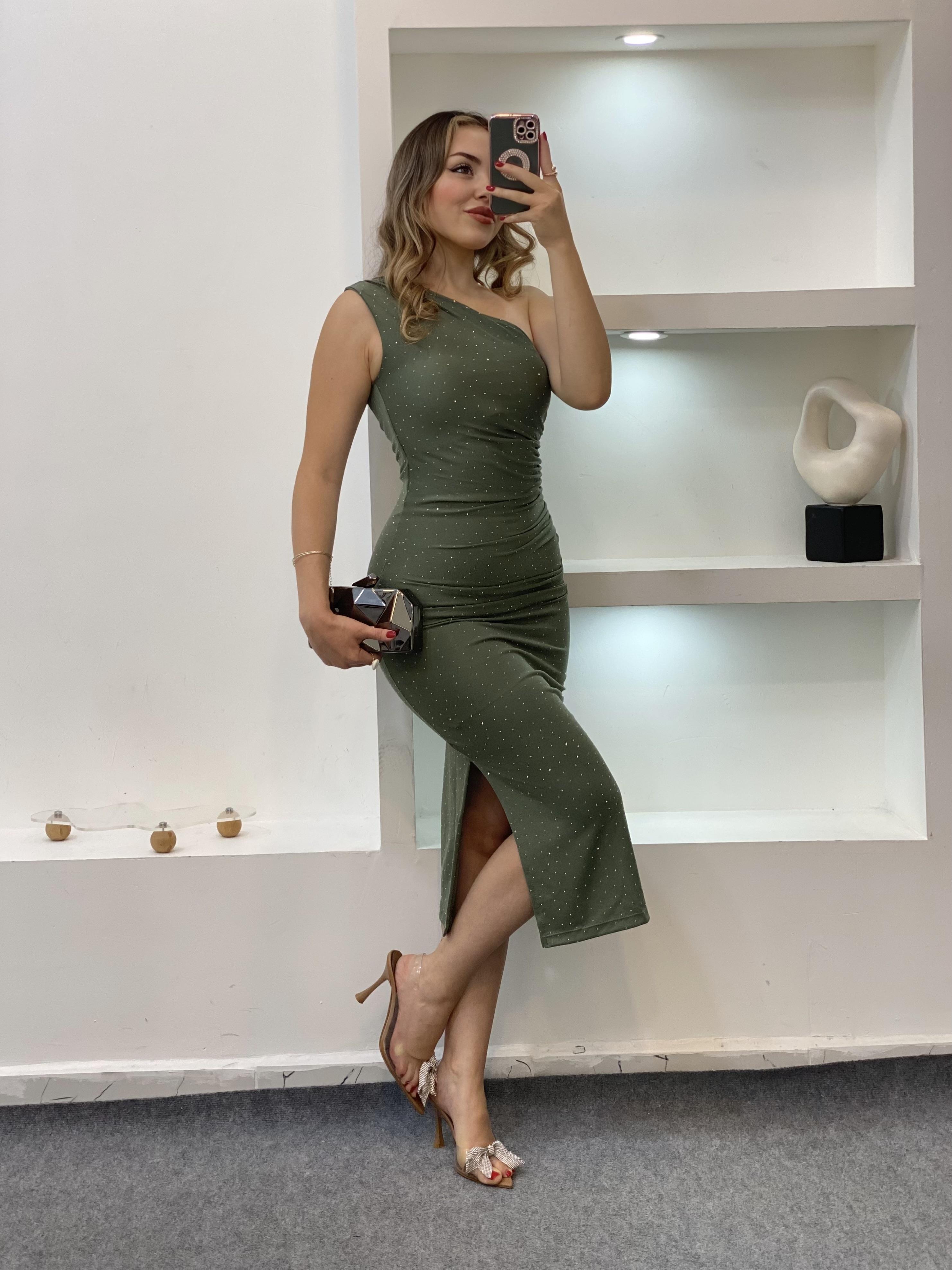Yeşil Parıltılı Taşlı Elbise
