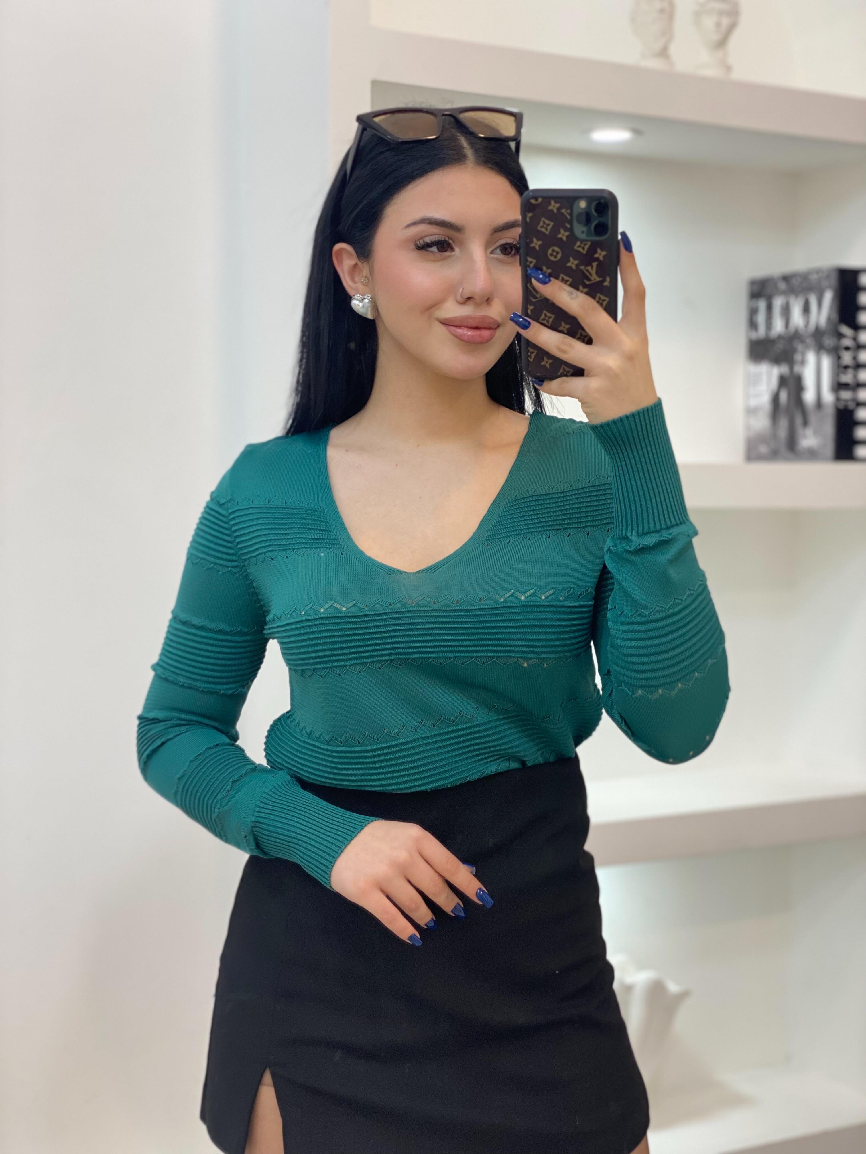 Yeşil V Yaka Desenli Triko Bluz