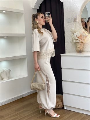 Bej Dantel Detaylı Modal Takım