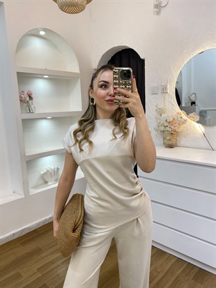 Bej Omuz Vatkalı Asimetrik Kesim Modal Takım