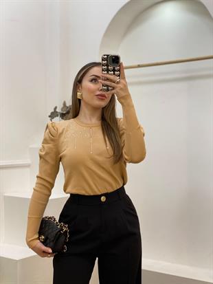Bej Taş Detaylı  Önü Mini Pencereli Triko Bluz