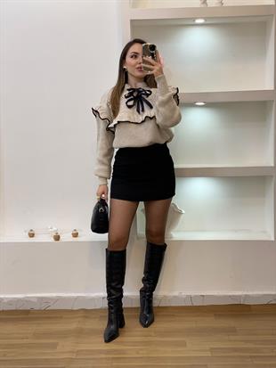 Bej Volanlı Önü Bağlamalı Model Triko Kazak