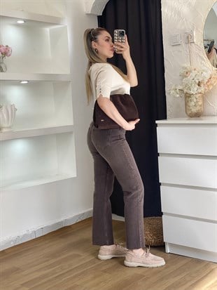 Bej Yumoş Dokulu Kolları Aksesuarlı Triko Bluz