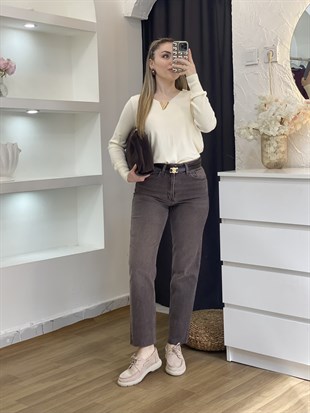 Bej Yumoş Dokulu V Aksesuarlı Triko Bluz