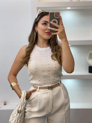 Beyaz Damla Taşlı Triko Bluz