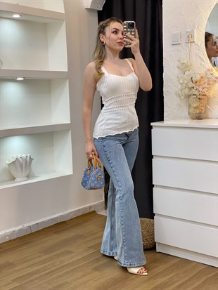 Beyaz Desenli Askılı Triko Bluz