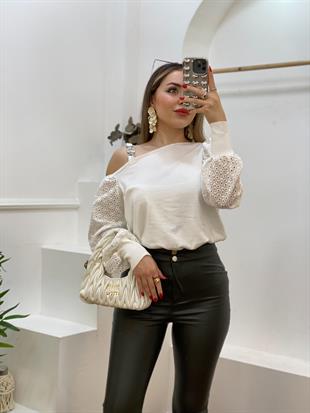 Beyaz Fisto Kollu Triko Bluz