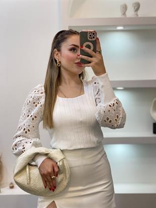Beyaz Fisto Kollu Triko Bluz