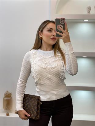 Beyaz Güpürlü Model Triko Bluz