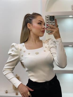 Beyaz İnci Detaylı Triko Bluz