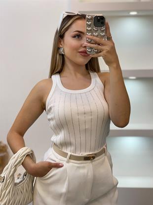 Beyaz Önü Parıltılı Taşlı Kalın Askılı Triko Bluz