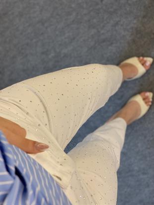 Beyaz Parıltılı Taşlı Boyfit Jean 