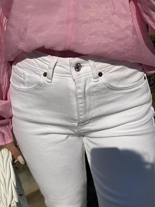 Beyaz Premium Kesik Paça Boyfit Jean 
