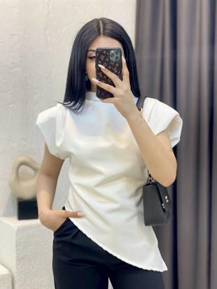 Beyaz Renk Premium Kalite Vatkalı Asimetrik Bluz